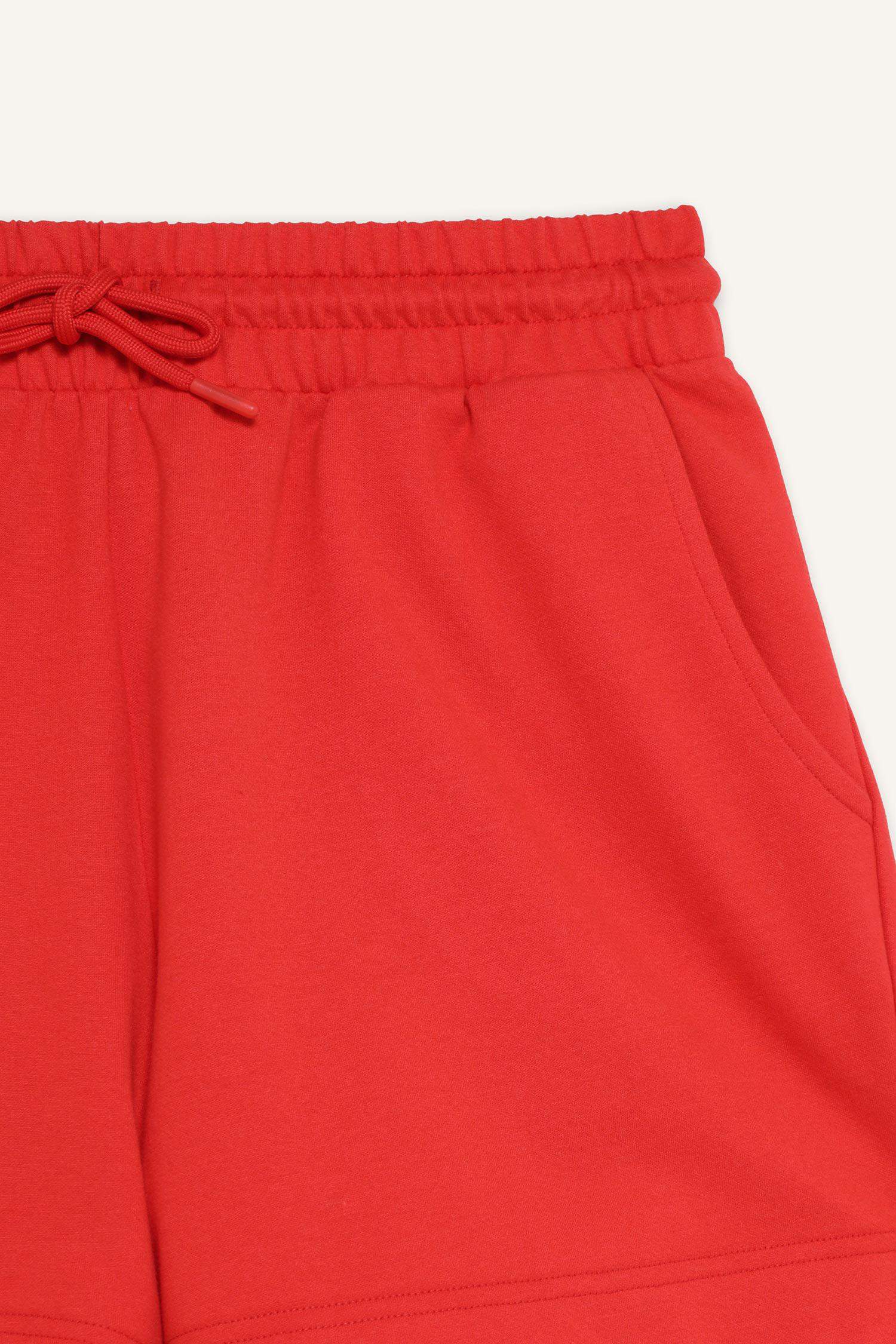 Standart Fit Sporcu Kısa Paça Basic Düz Kırmızı Şort