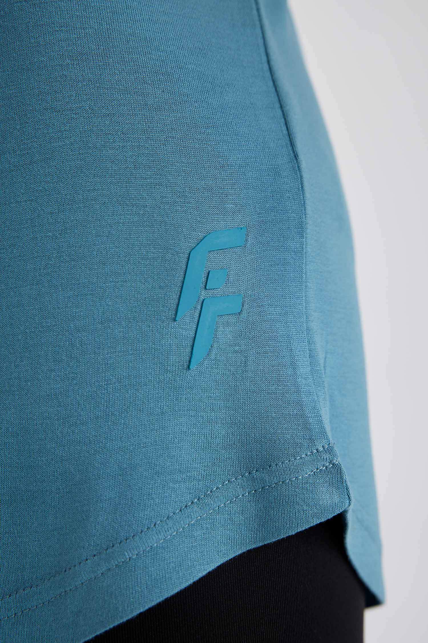 تيشيرت نص كم قصة مريحة برقبة مستديرة