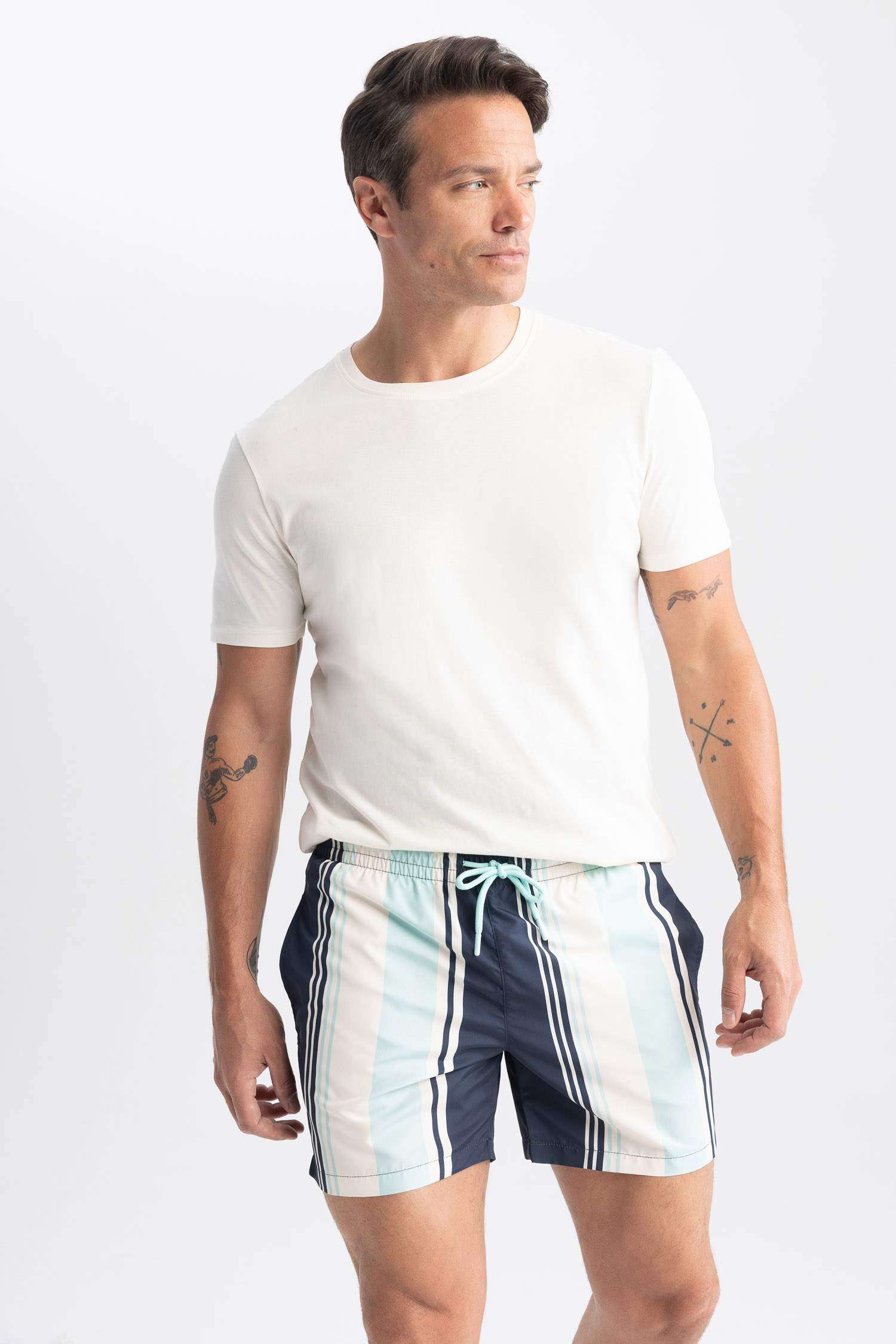 Green MEN Short Beach Shorts 2823079 | DeFacto