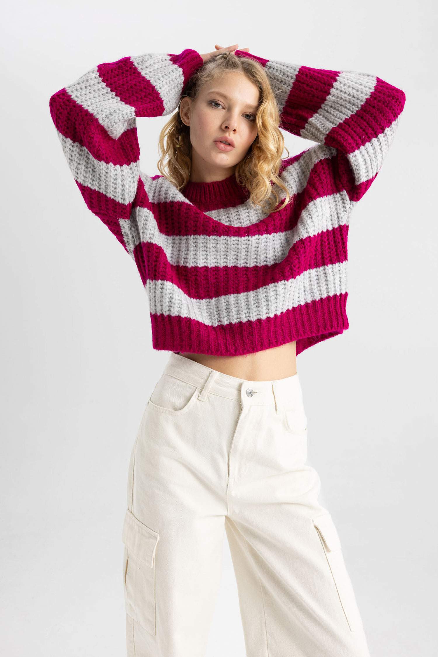 Coool үлкен пішім дөңгелек жаға трикотаж Пулловер