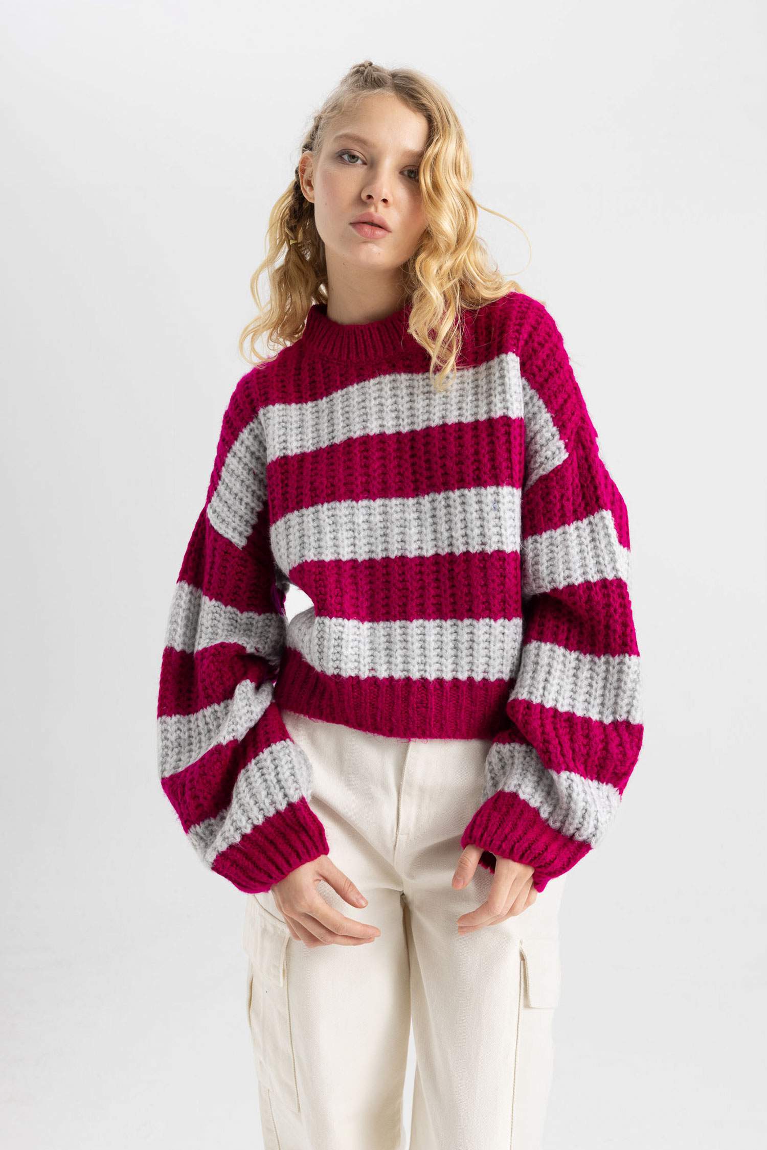 Coool үлкен пішім дөңгелек жаға трикотаж Пулловер