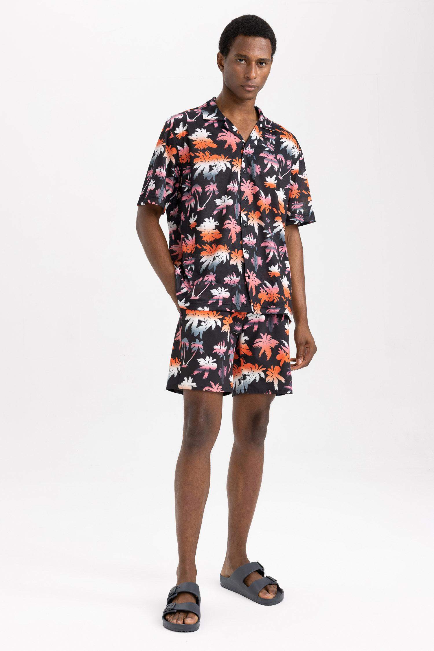 Stretchy Textured Knee Length Printed Swimming Shorts