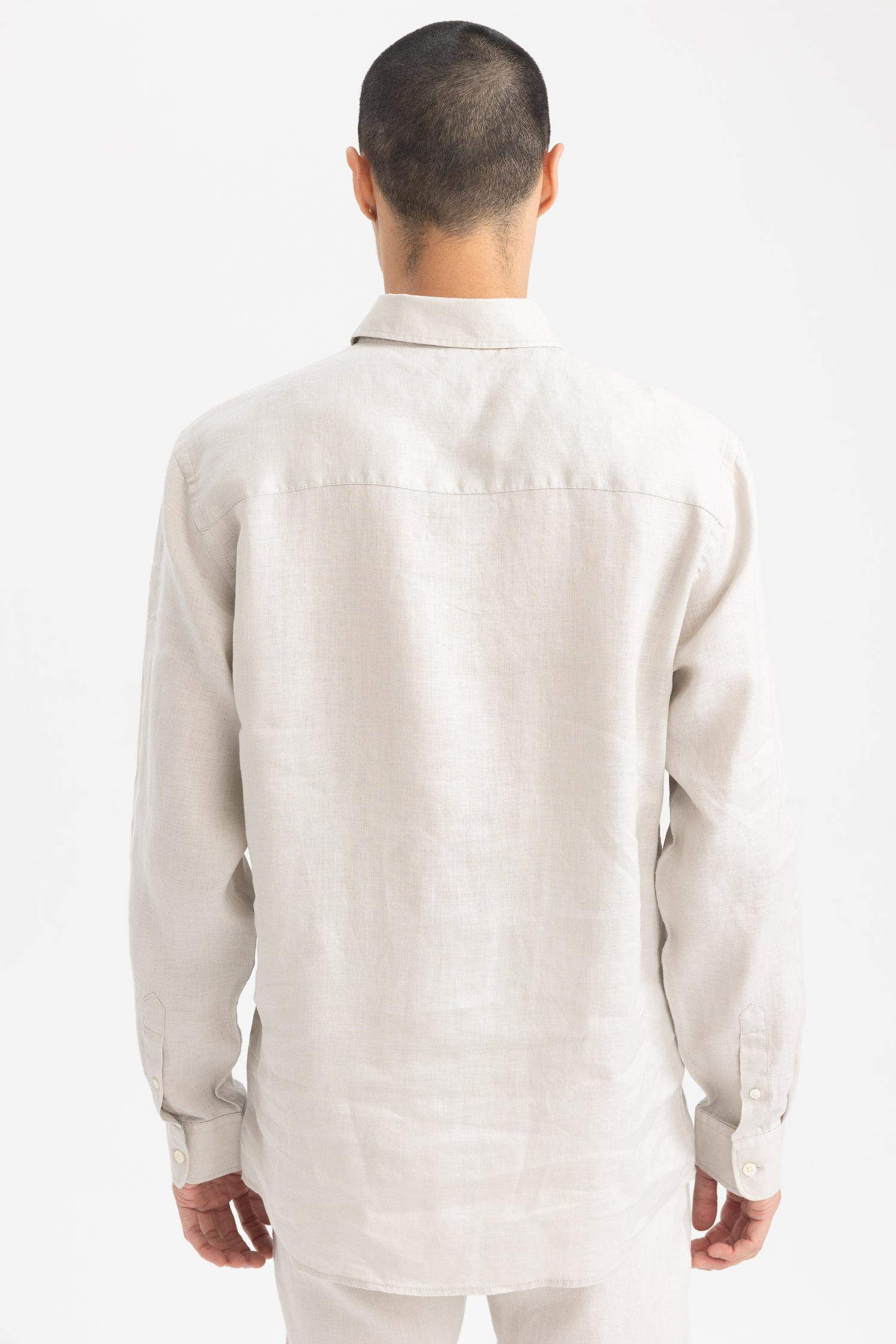 Chemise à manches longues et coupe régulière 100 % lin