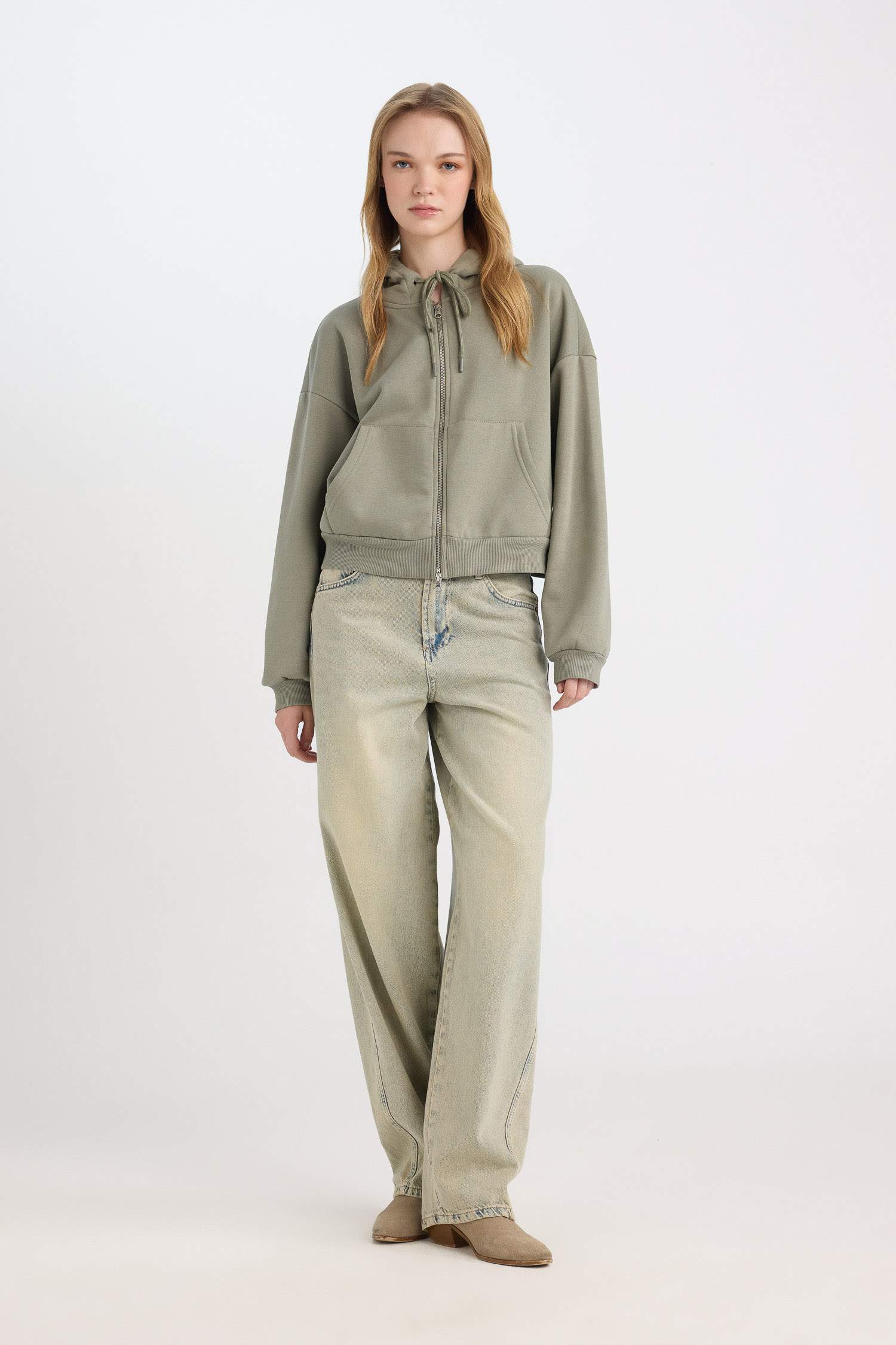 Standart Fit Kapüşonlu Basic Düz Kanguru Cepli Fermuarlı Sweatshirt