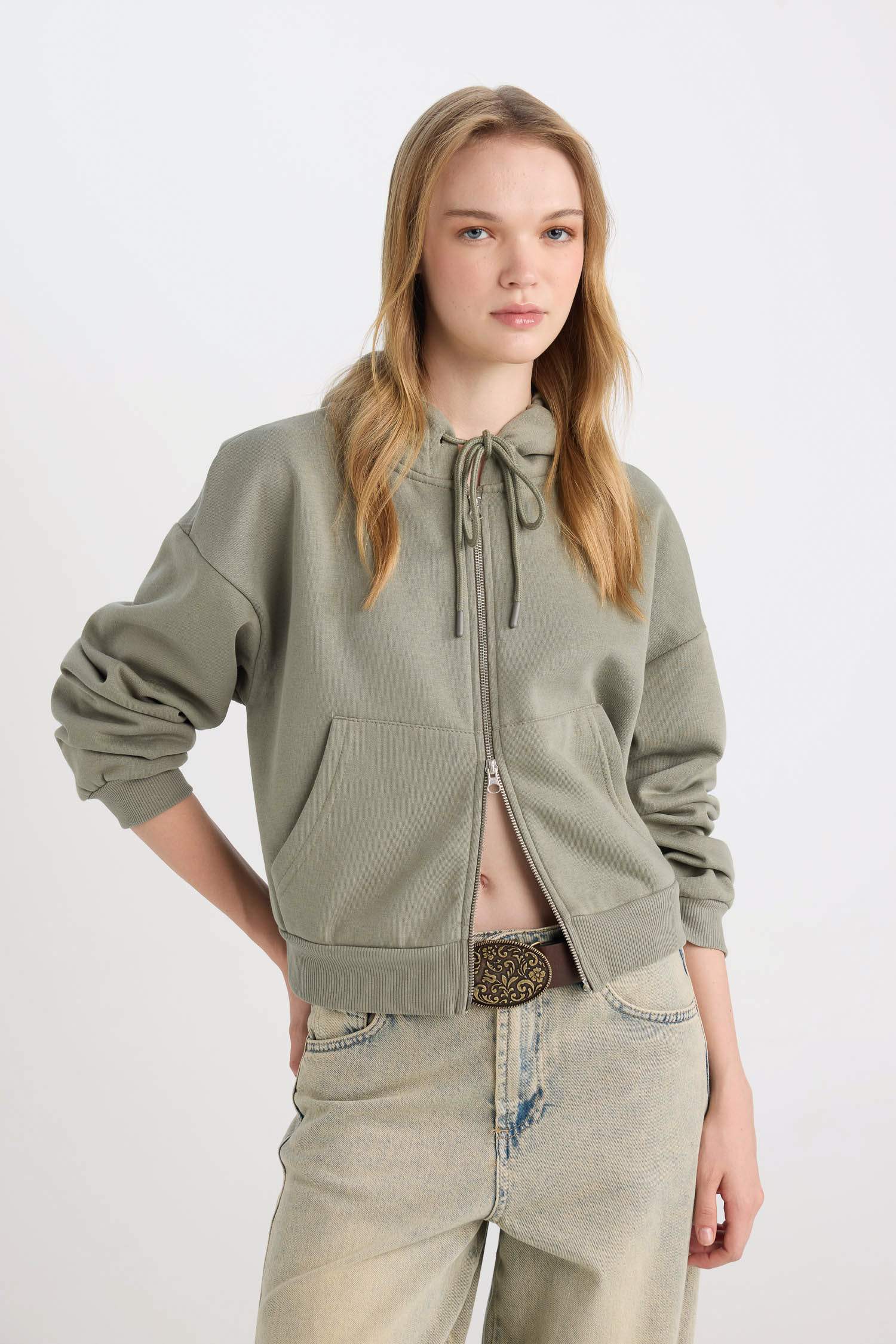 Standart Fit Kapüşonlu Basic Düz Kanguru Cepli Fermuarlı Sweatshirt