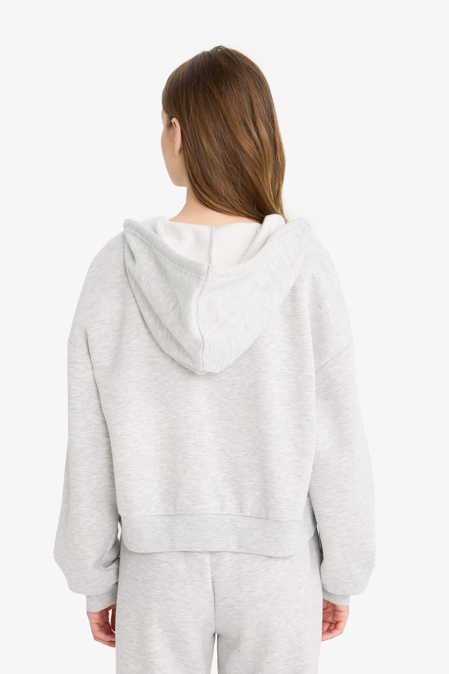 سويت شيرت بيزك خفيف قصة عادية بكابيشون