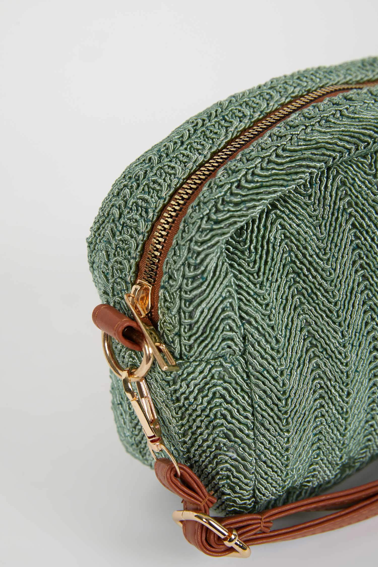 Әйелдерге монеталарға арналған әмиян