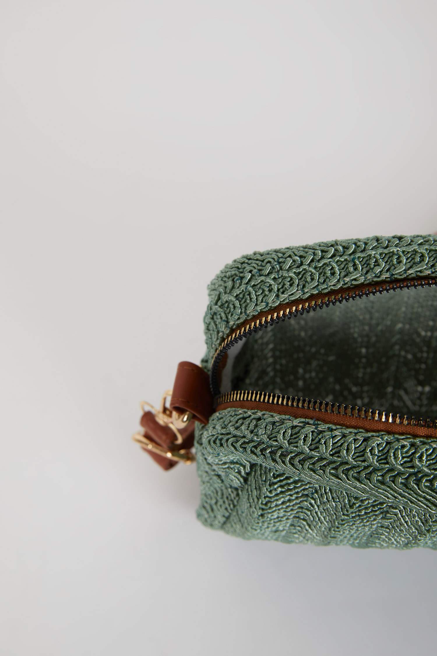 Әйелдерге монеталарға арналған әмиян