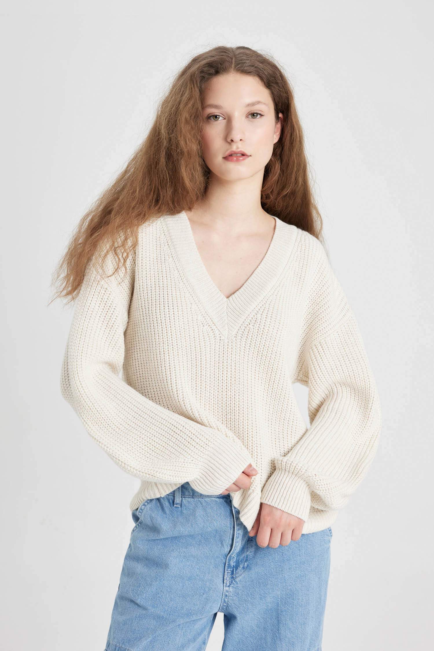 үлкен пішім v жаға трикотаж Пулловер