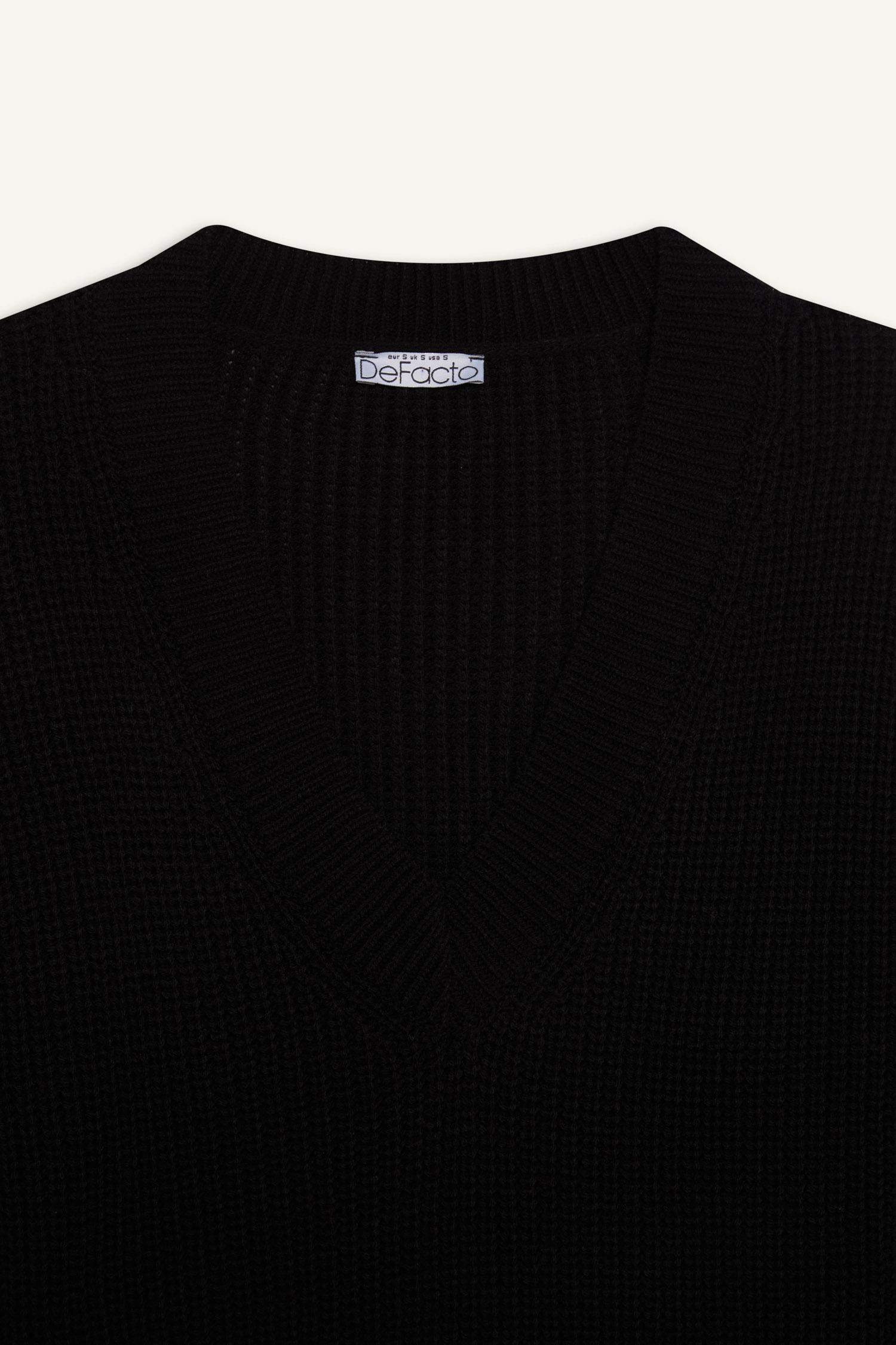 Oversize Fit V-Neck Knit Pulover