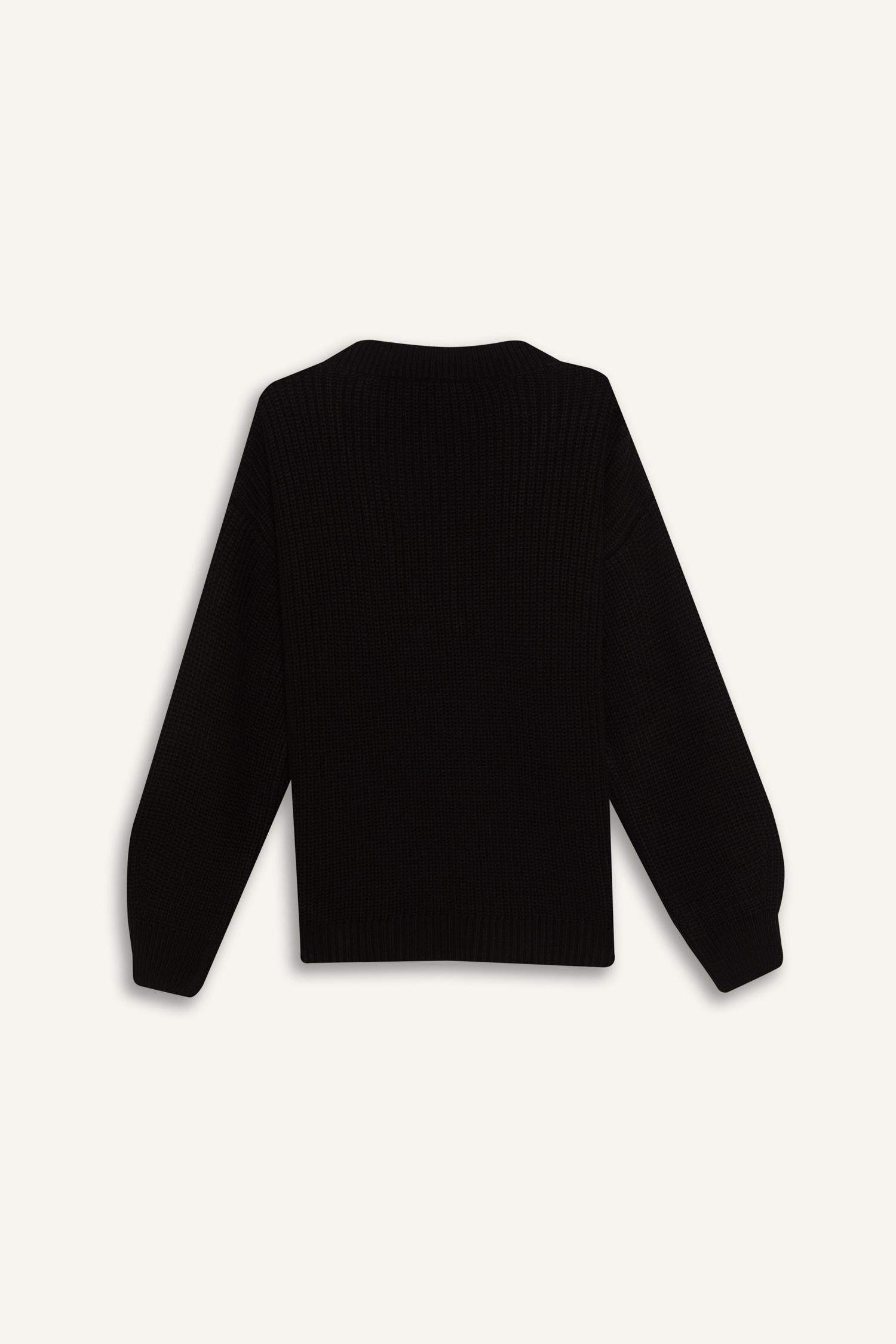 Oversize Fit V-Neck Knit Pulover