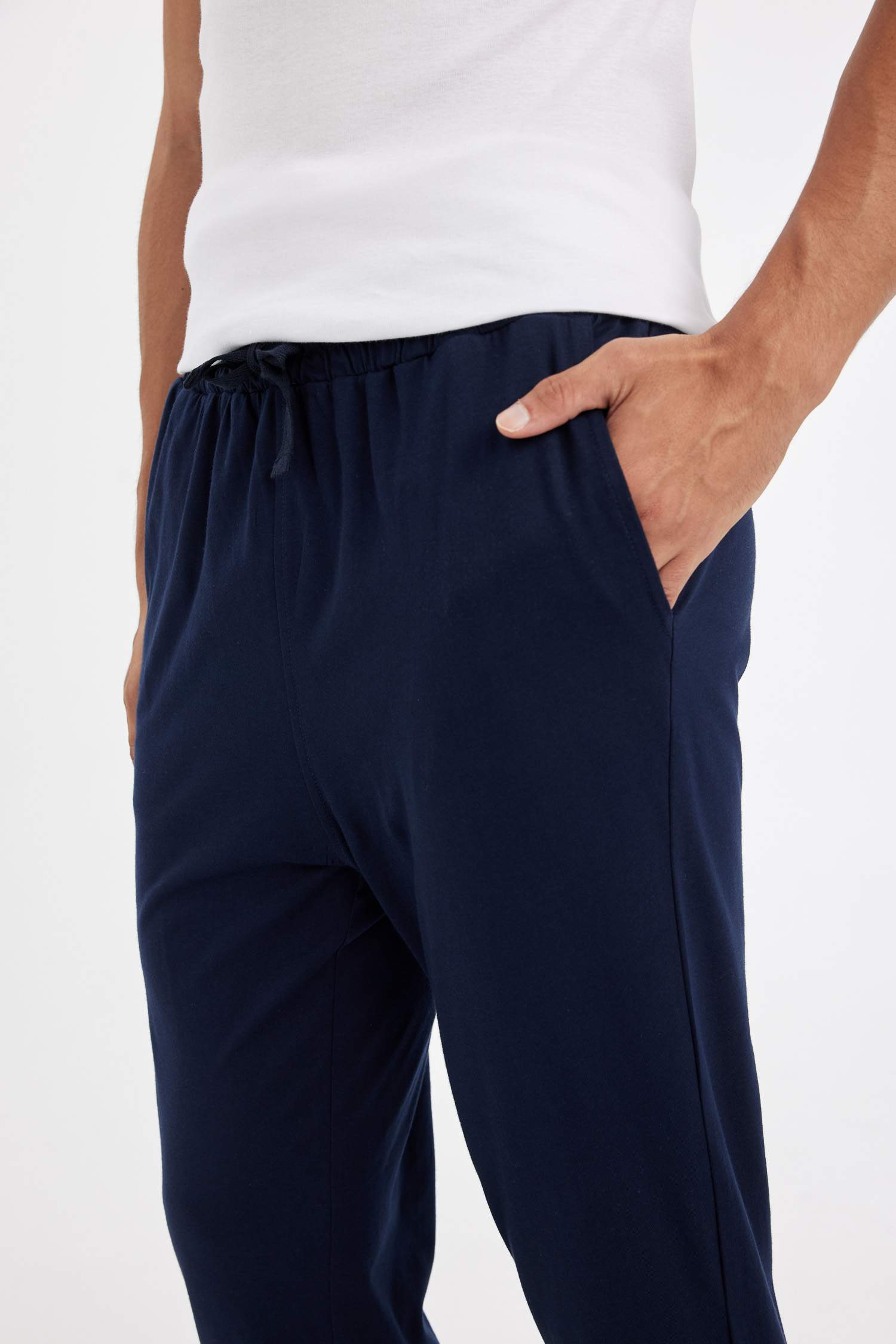 سروال قصة عادية