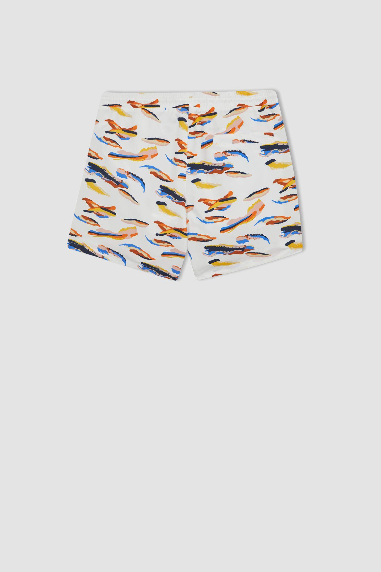 شورت بحر قصير