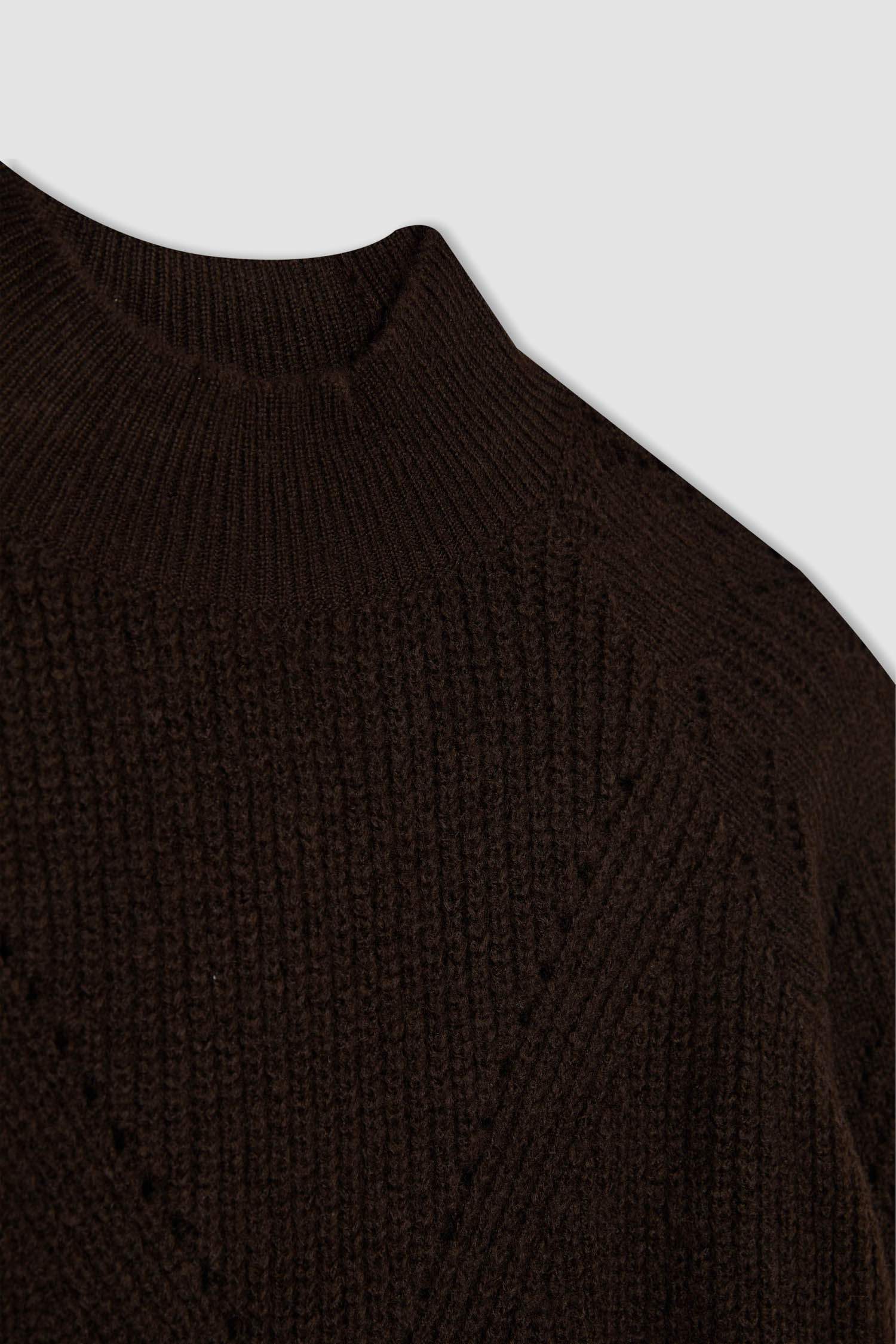 Туника свободного кроя с воротником