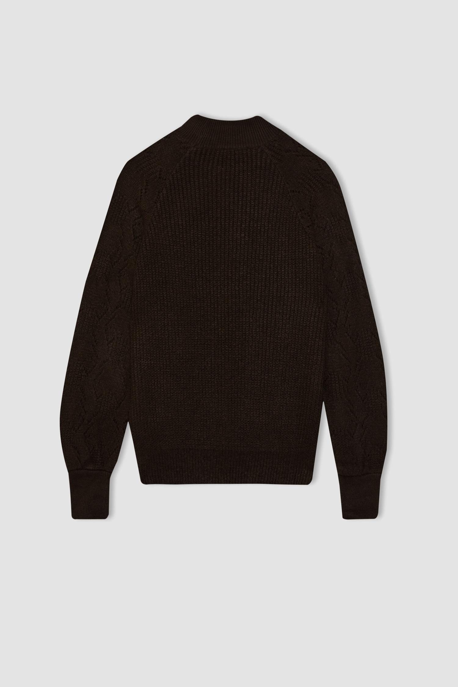 Туника свободного кроя с воротником