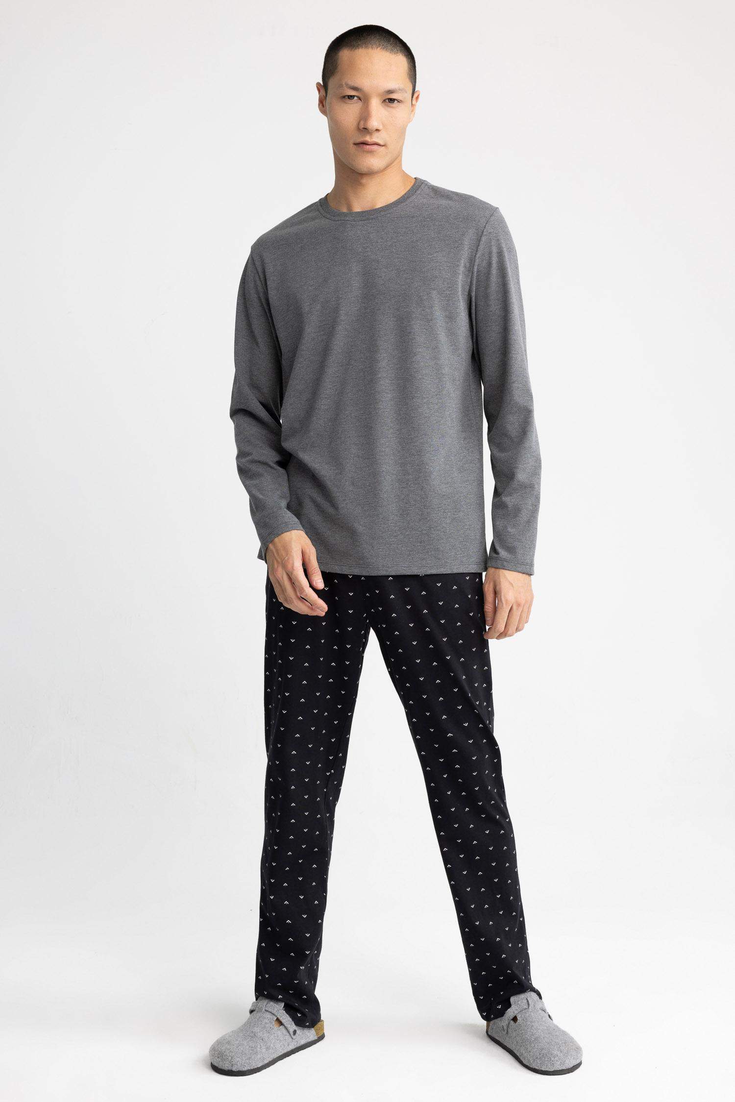 Верх стандартного кроя с круглым вырезом