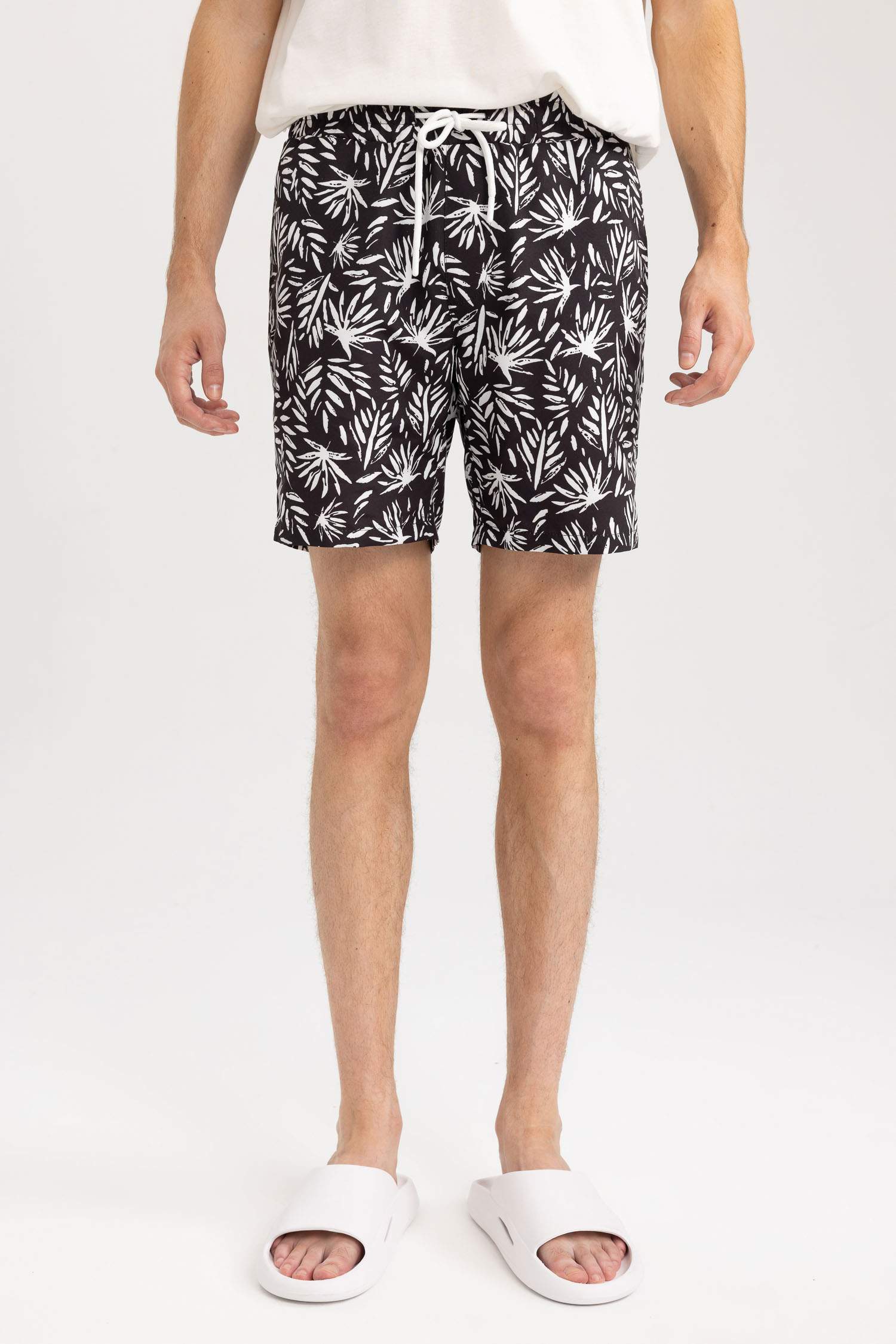 شورت بحر طويل بقصة عادية