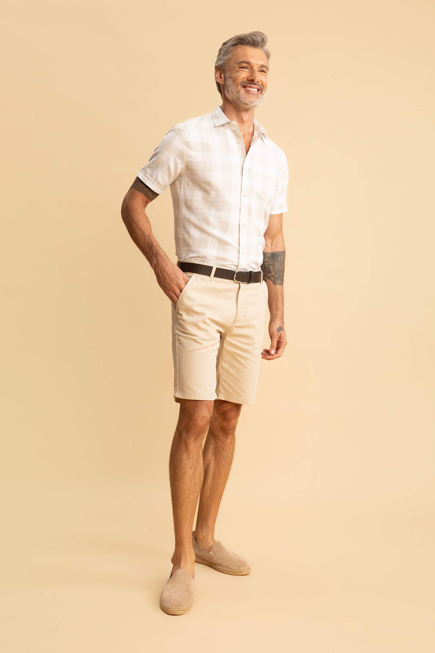 қалыпты пішім чек Қысқа жеңді жейде