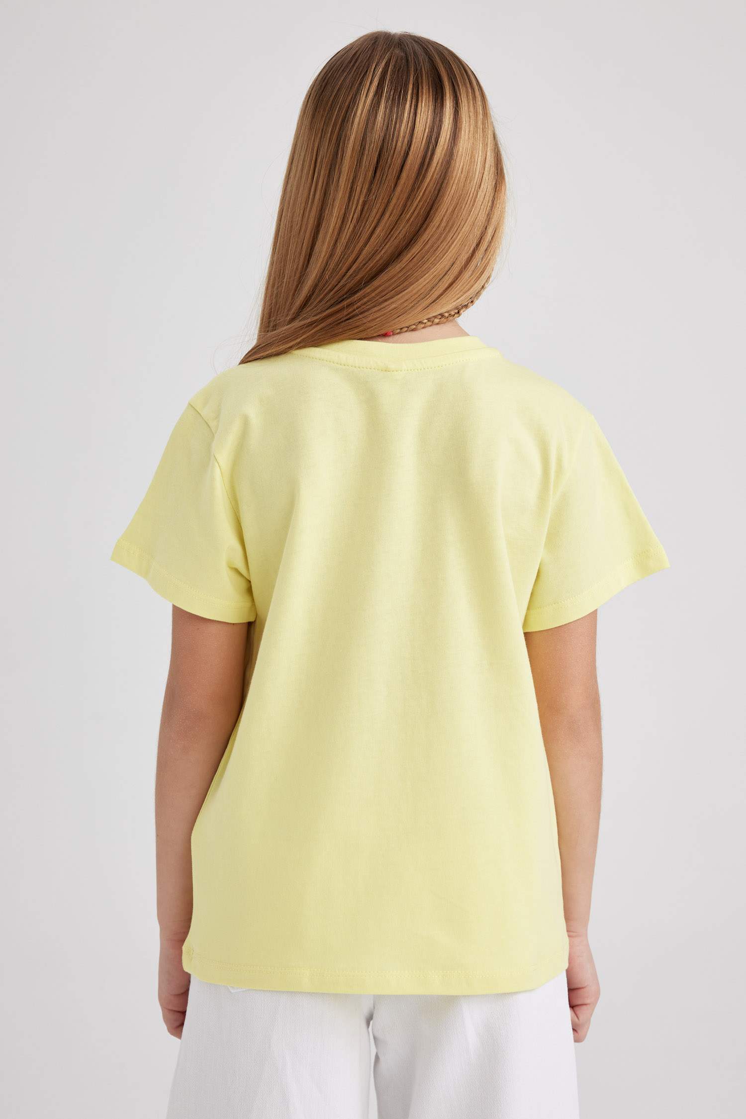 تي شيرت نص كم قصة عادية