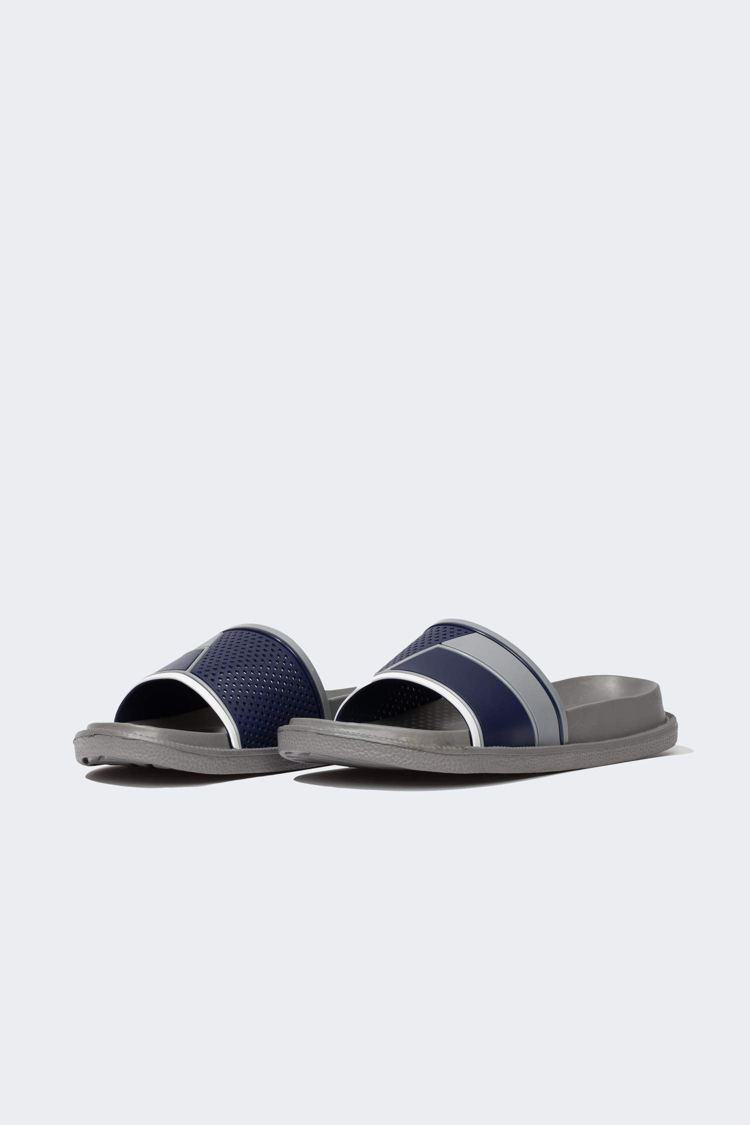 Сланцы на плоской подошве для мужчин