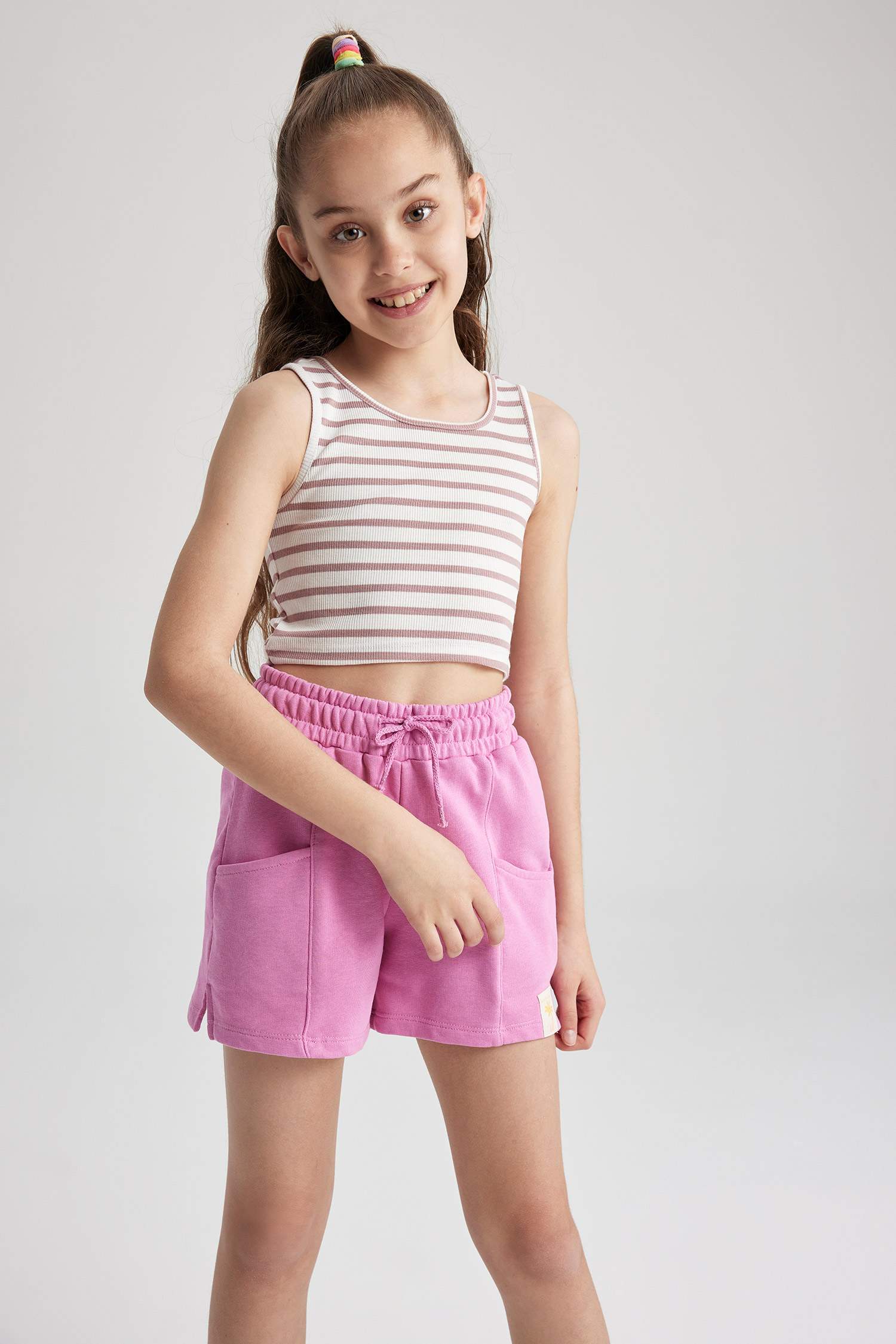 فانيلة كروب بدون أكمام بياقة مستديرة