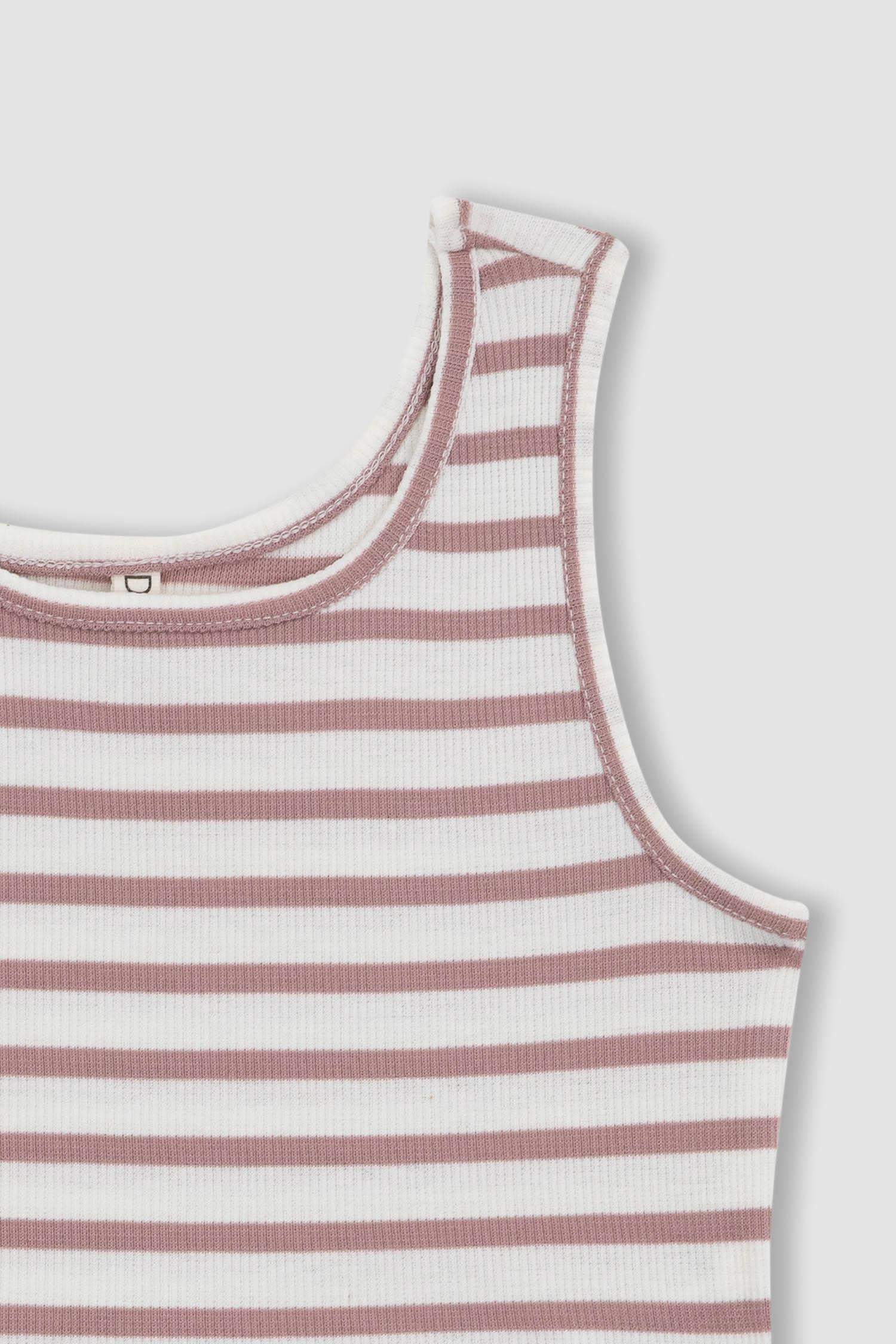 فانيلة كروب بدون أكمام بياقة مستديرة