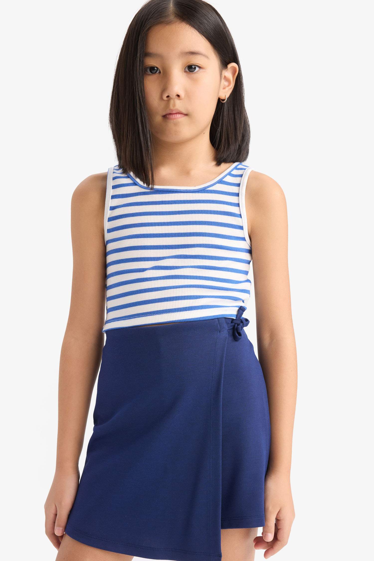 تانك توب بناتي كروب بدون كم برقبة مستديرة أزرق ملكي