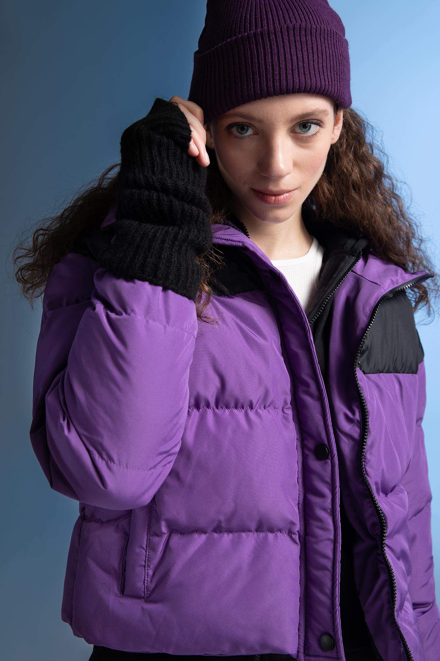 Purple Woman Zipper Puffer Jacket 2730173 | DeFacto