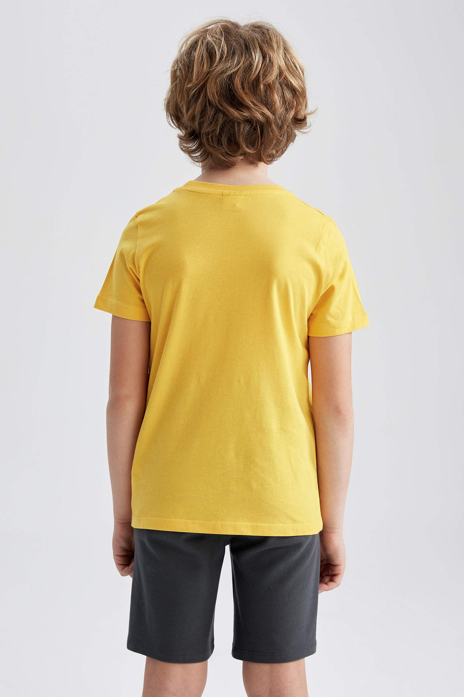 T-Shirt À Manches Courtes İmprimé Coupe Classique