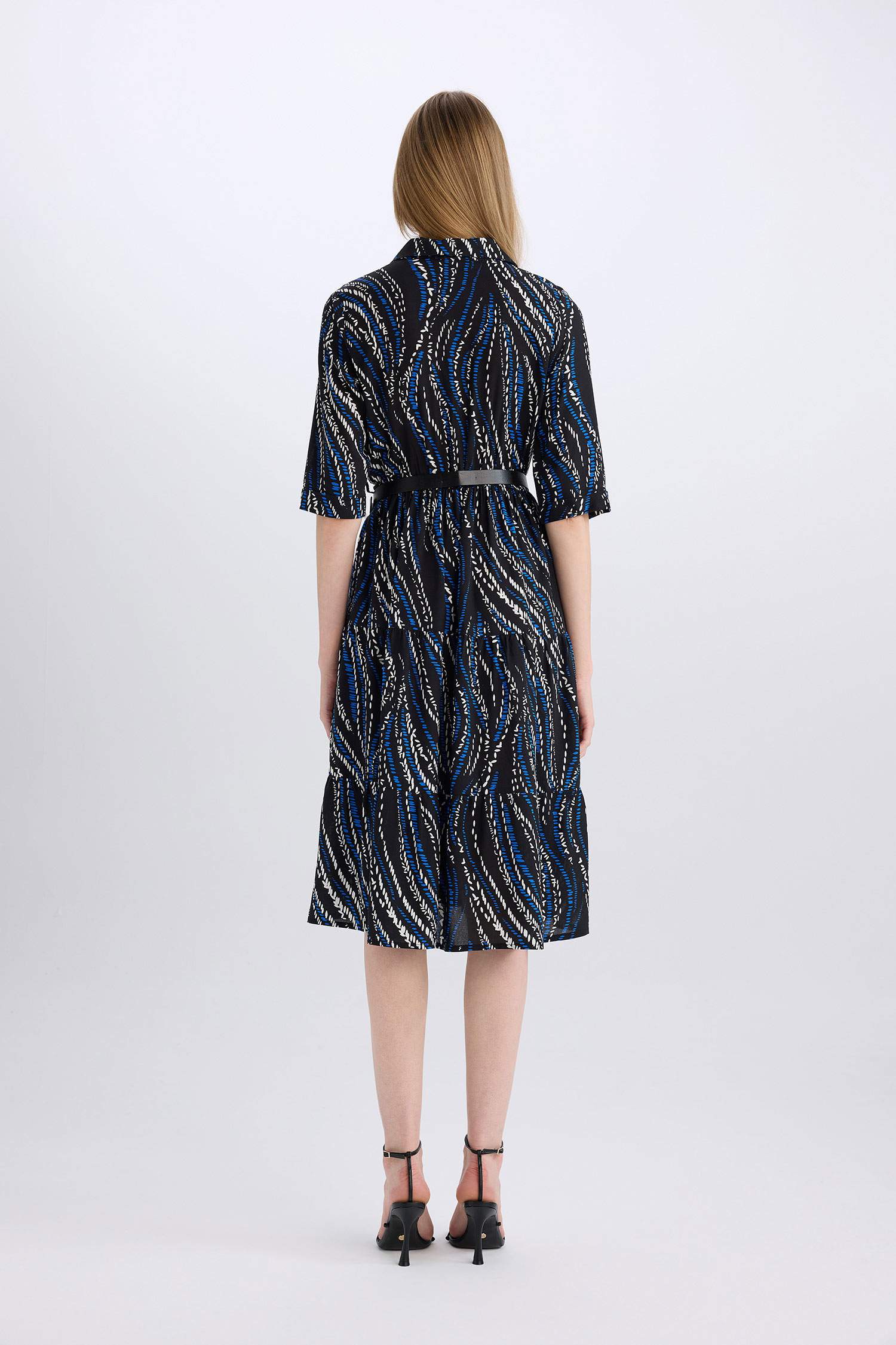 Gömlek Yaka Kemerli Desenli Yarım Kollu Midi Elbise