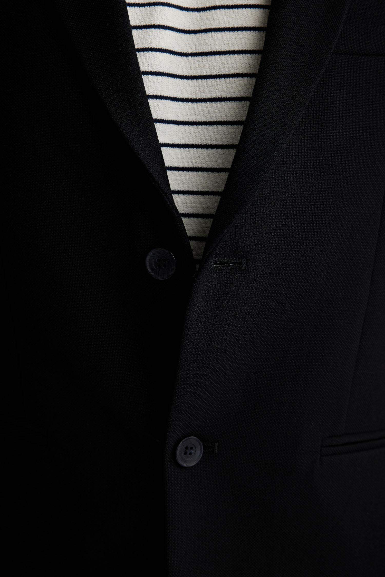 Блейзер приталенного кроя