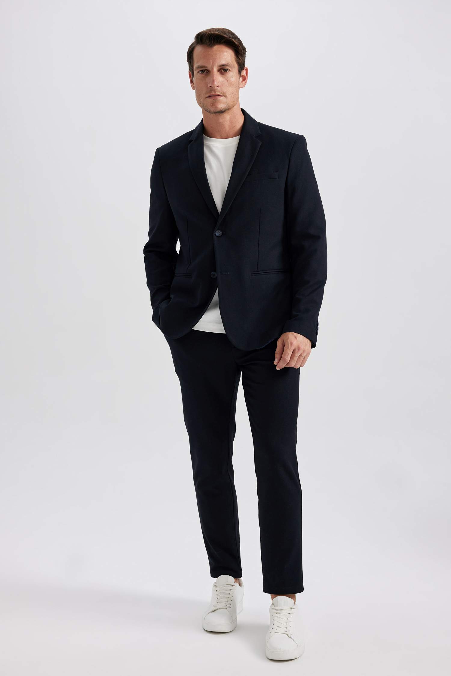 Slim Fit Dar Kesim Astarlı Düğmeli Basic Düz Blazer Ceket