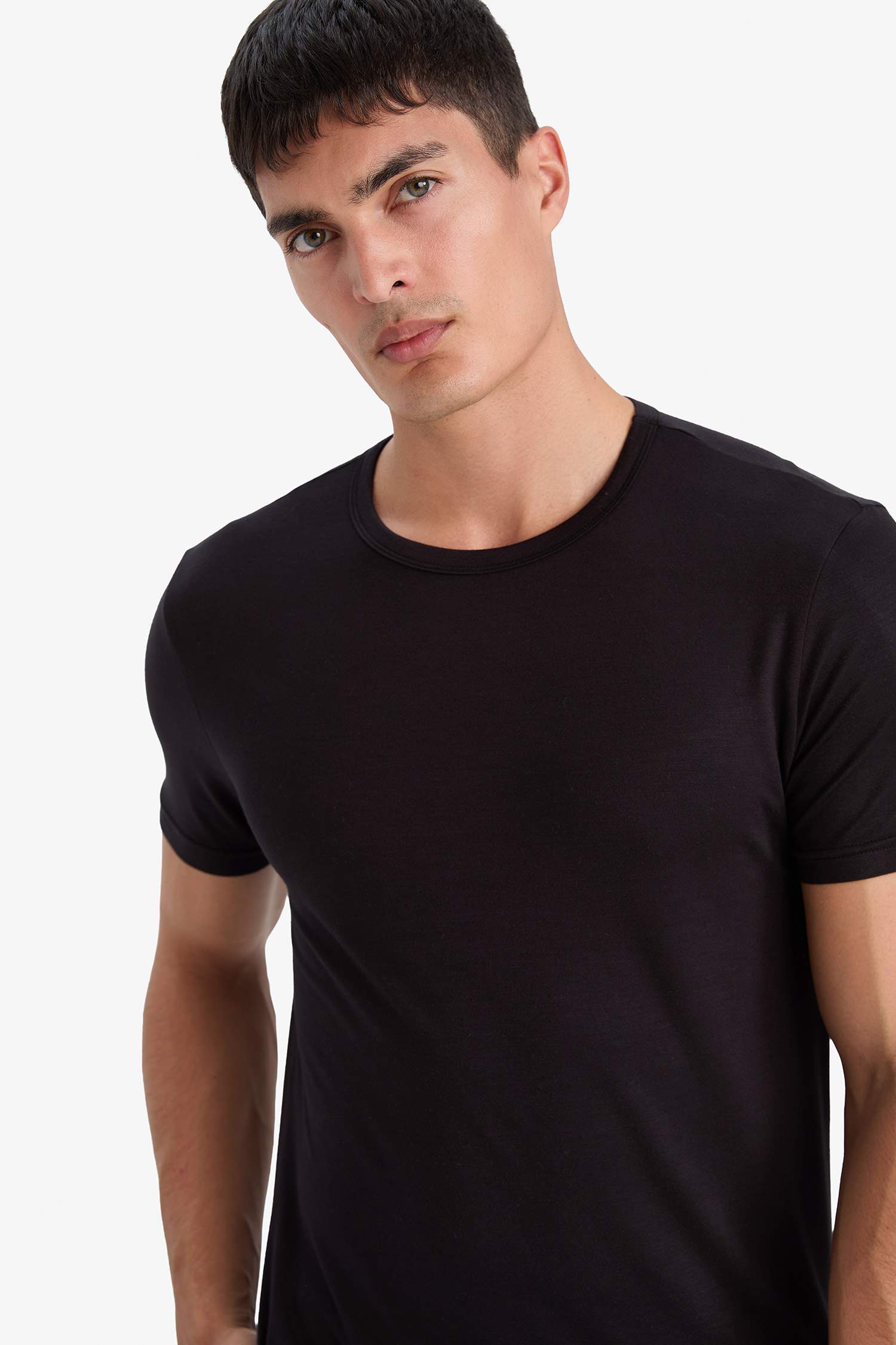 Premium Slim Fit Dar Kesim Bisiklet Yaka Kısa Kollu Modal Üst