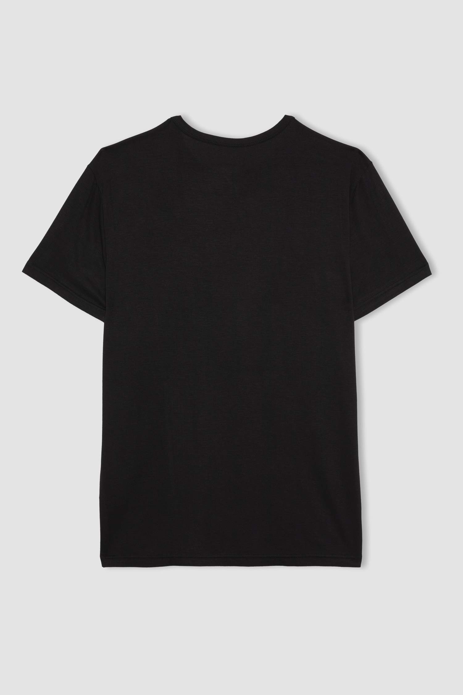 بلوزة فيسكوز سليم فيت بياخة مستديرة