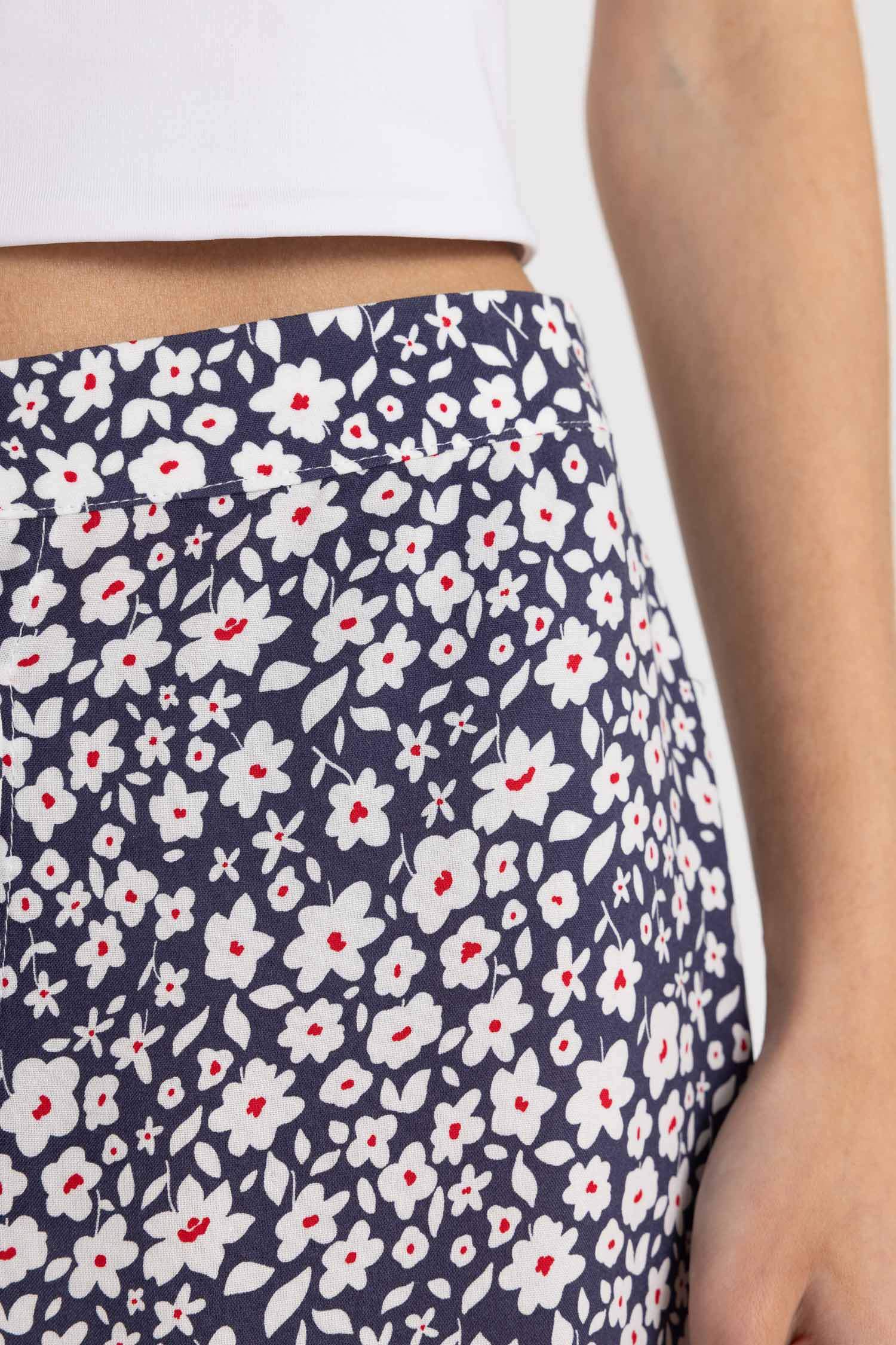 A Line Flower Normal Waist Midi Skirt