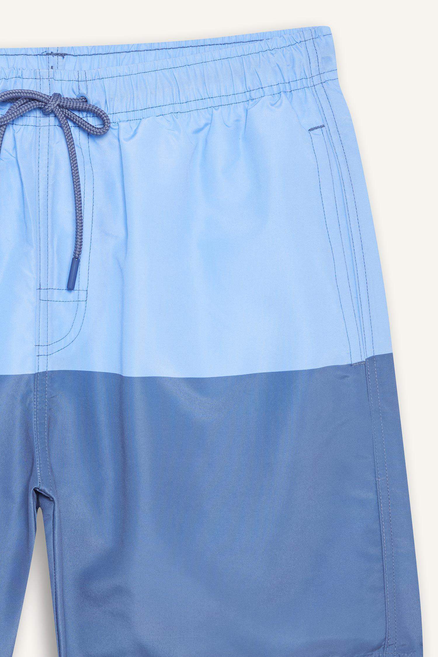 Regular Fit Renk Bloklu File Astarlı Diz Üstü Deniz Şortu