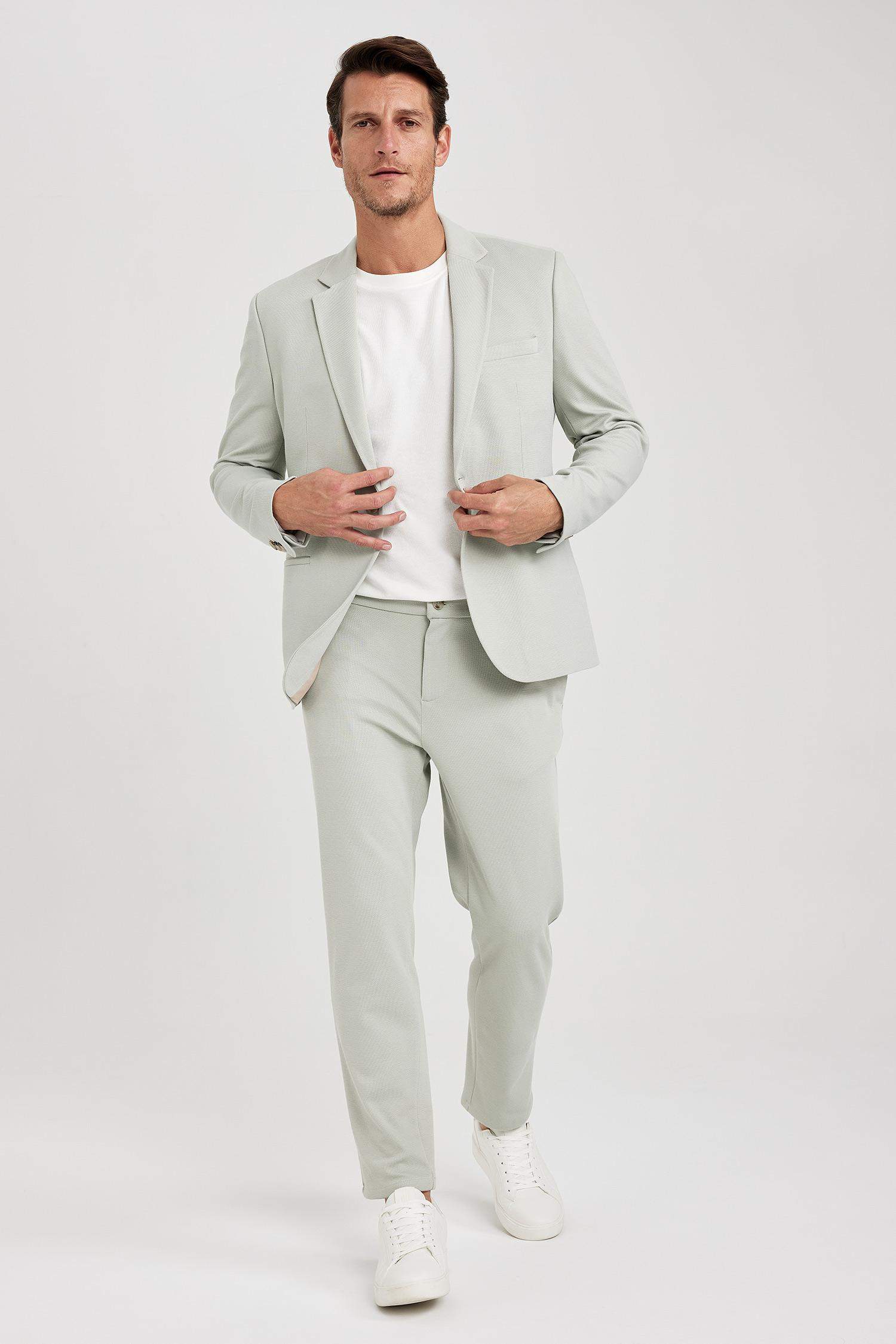 Ерлерге слим пішімі Блэйзер