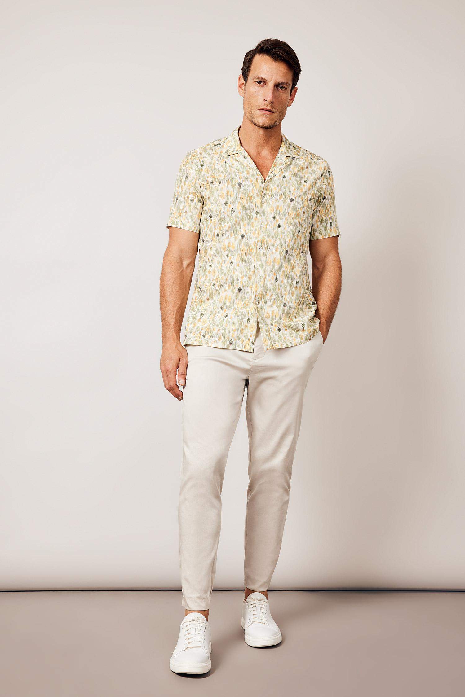 قميص بولو نص كم مودرن فيت