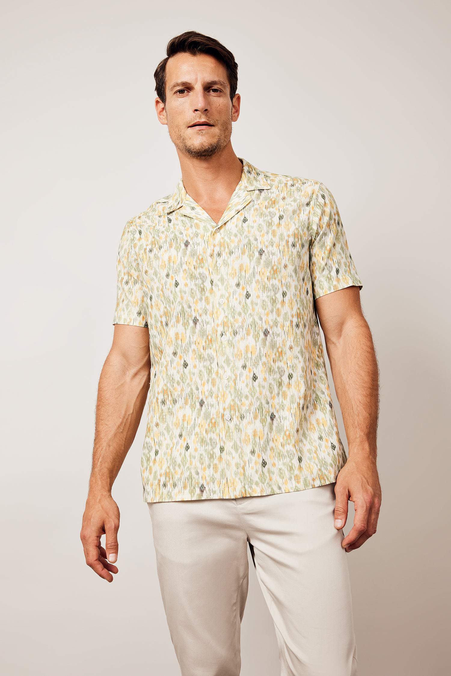 قميص بولو نص كم مودرن فيت