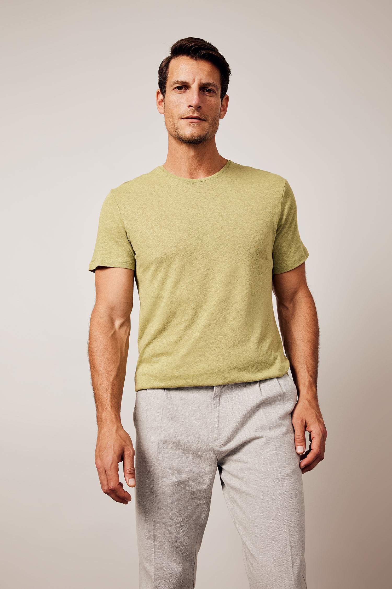 تي شيرت كتان مودرن فيت بياقة مستديرة