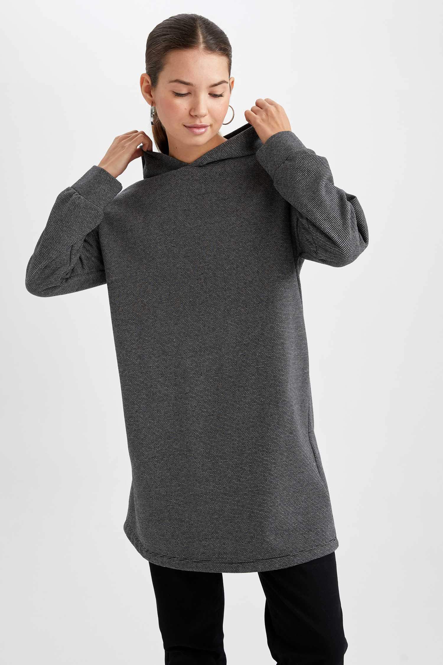 Туніка з довгим рукавом стандартного крою з тонкої тканини для жінок