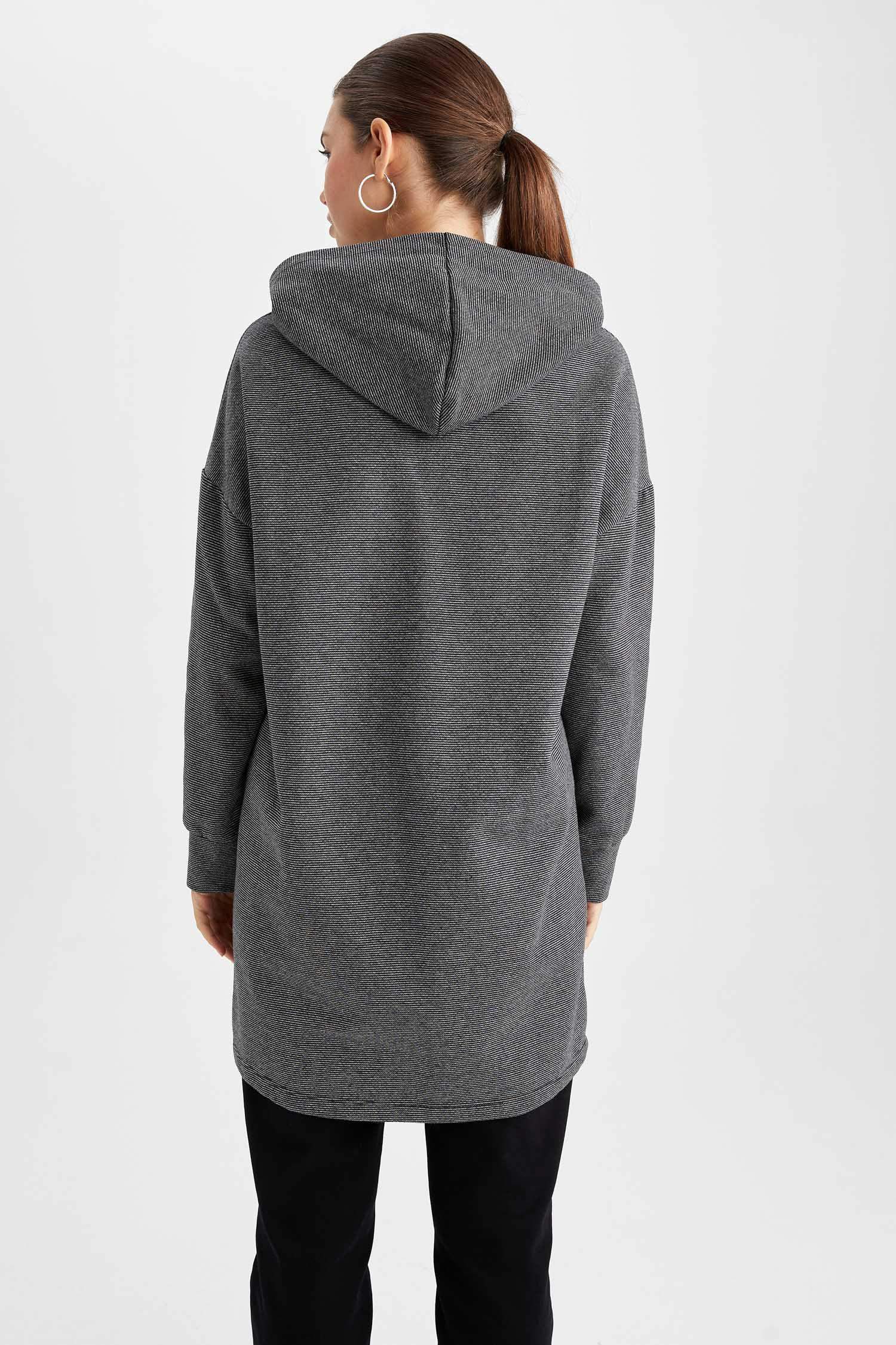 Туніка з довгим рукавом стандартного крою з тонкої тканини для жінок