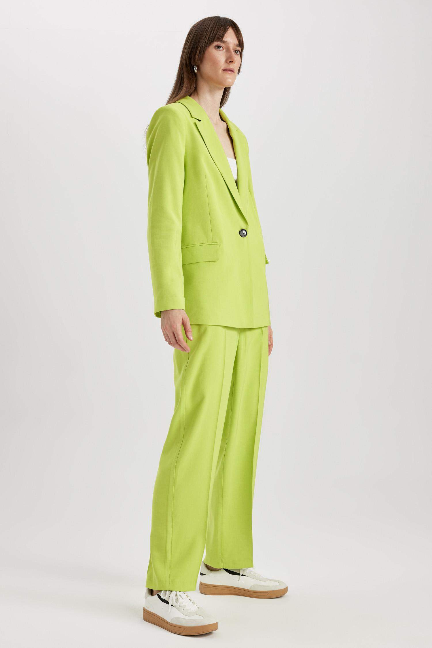 Брюки прямого кроя