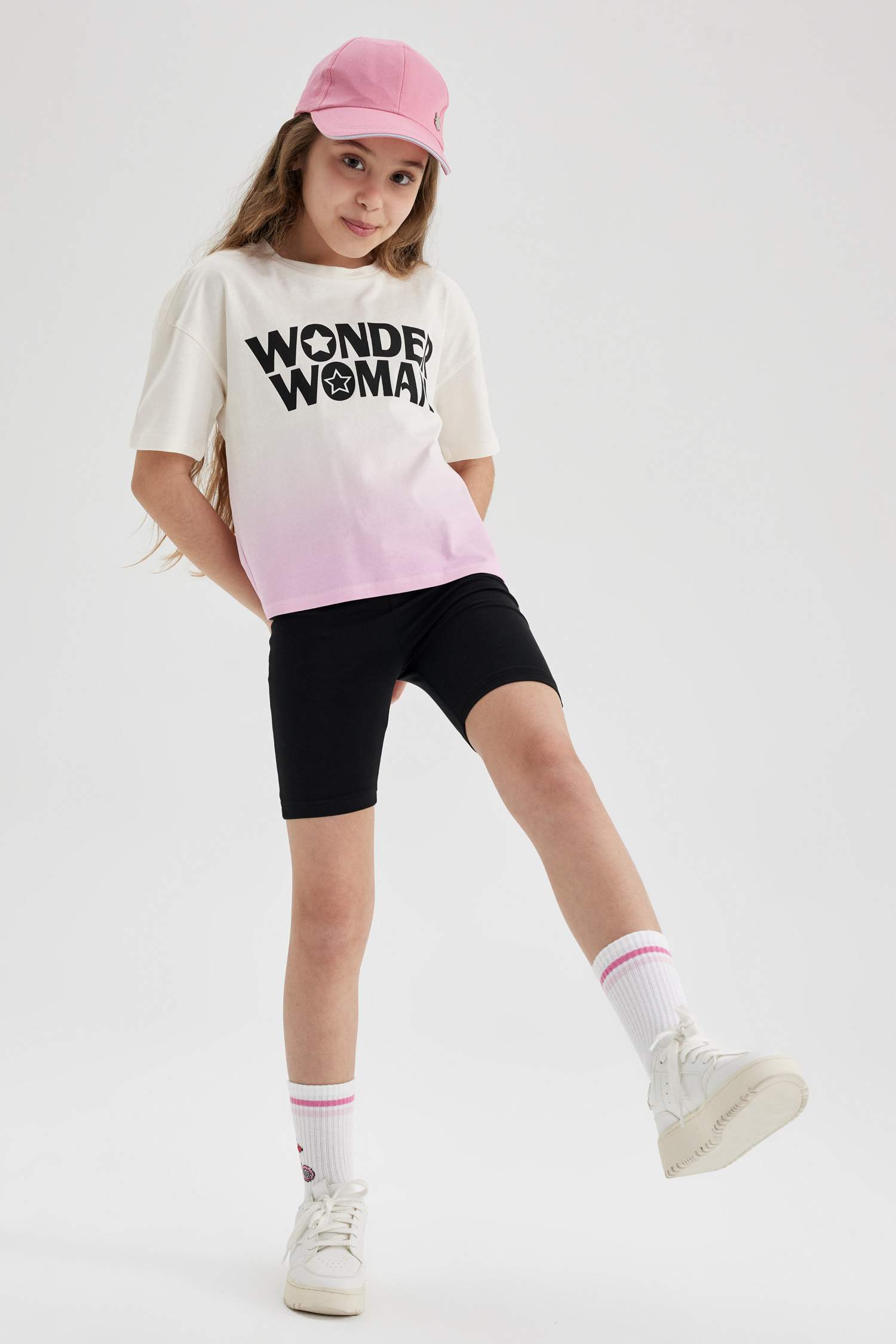 تي شيرت بناتي نص كم قصة مريحة