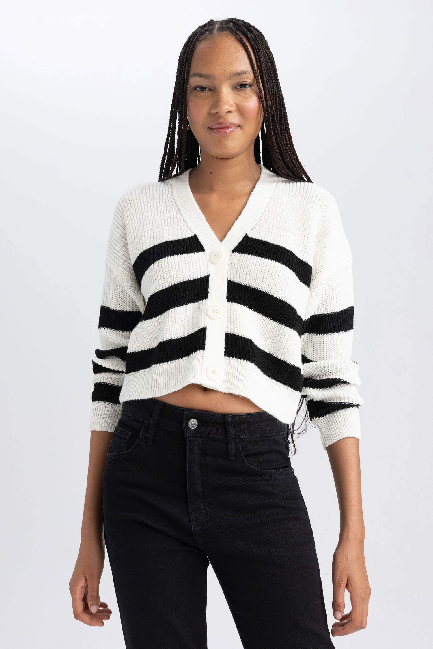 Кардиган в полоску с V-образным вырезом