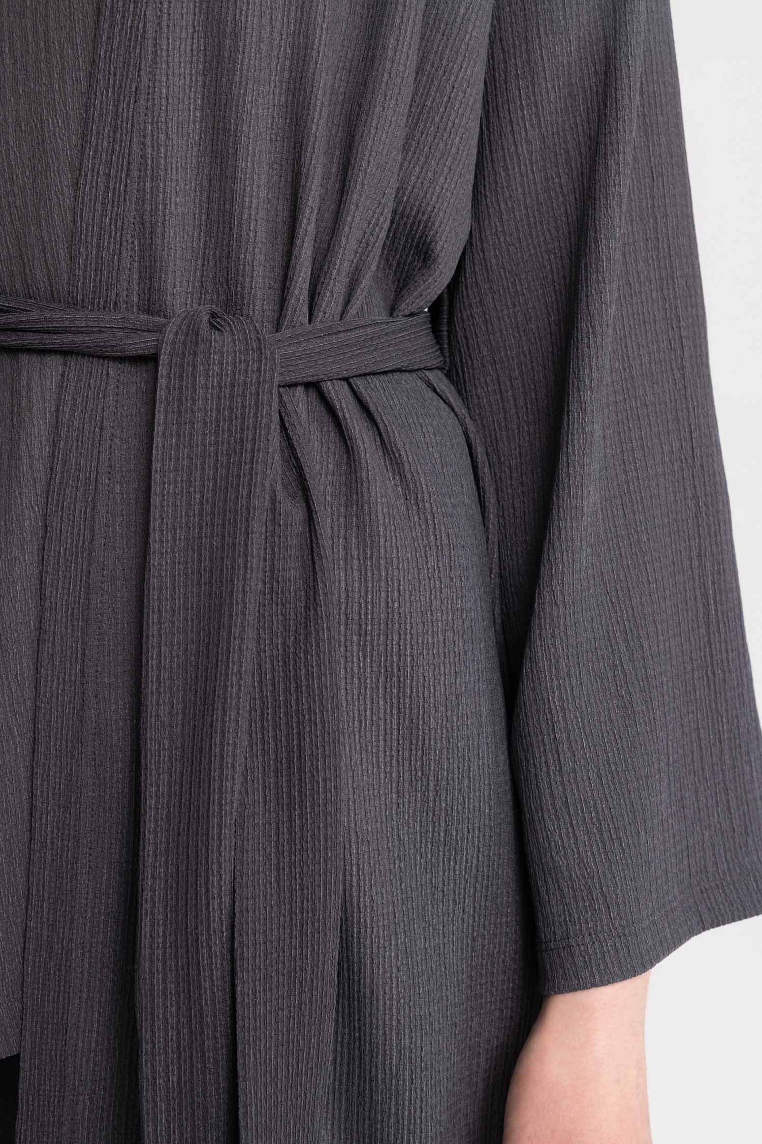 سويتر بقصة مريحة بياقة مستديرة