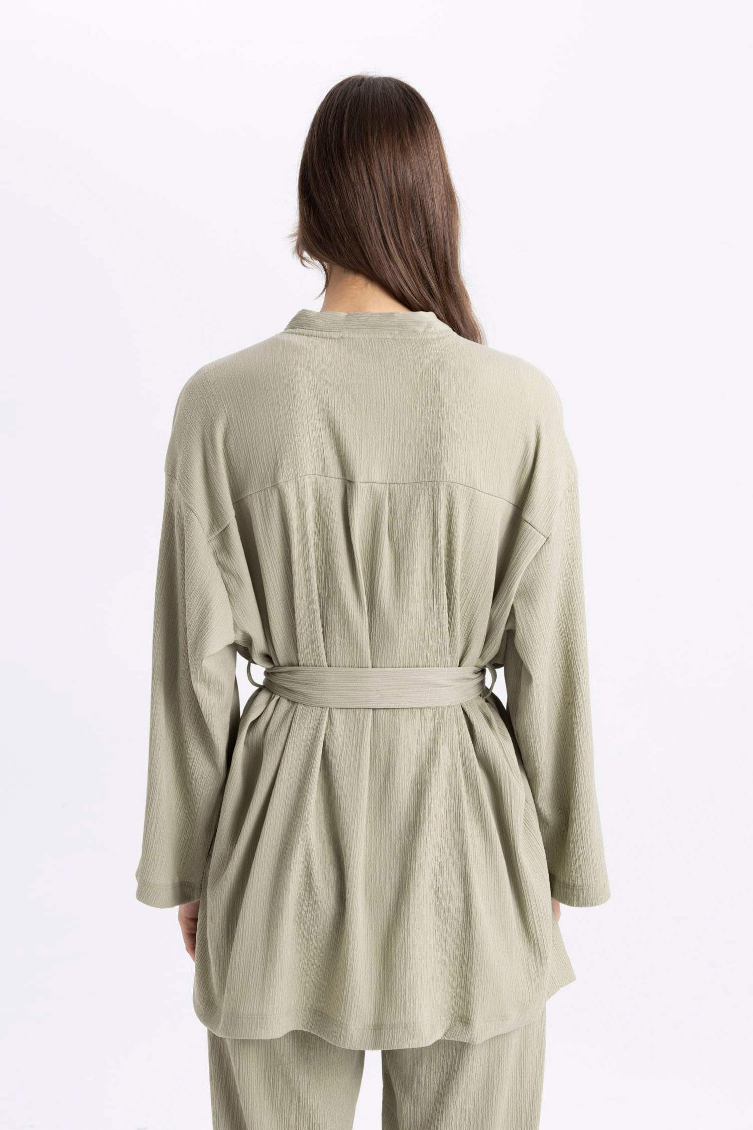 جاكيت منسوج قصة مريحة وياخة شال