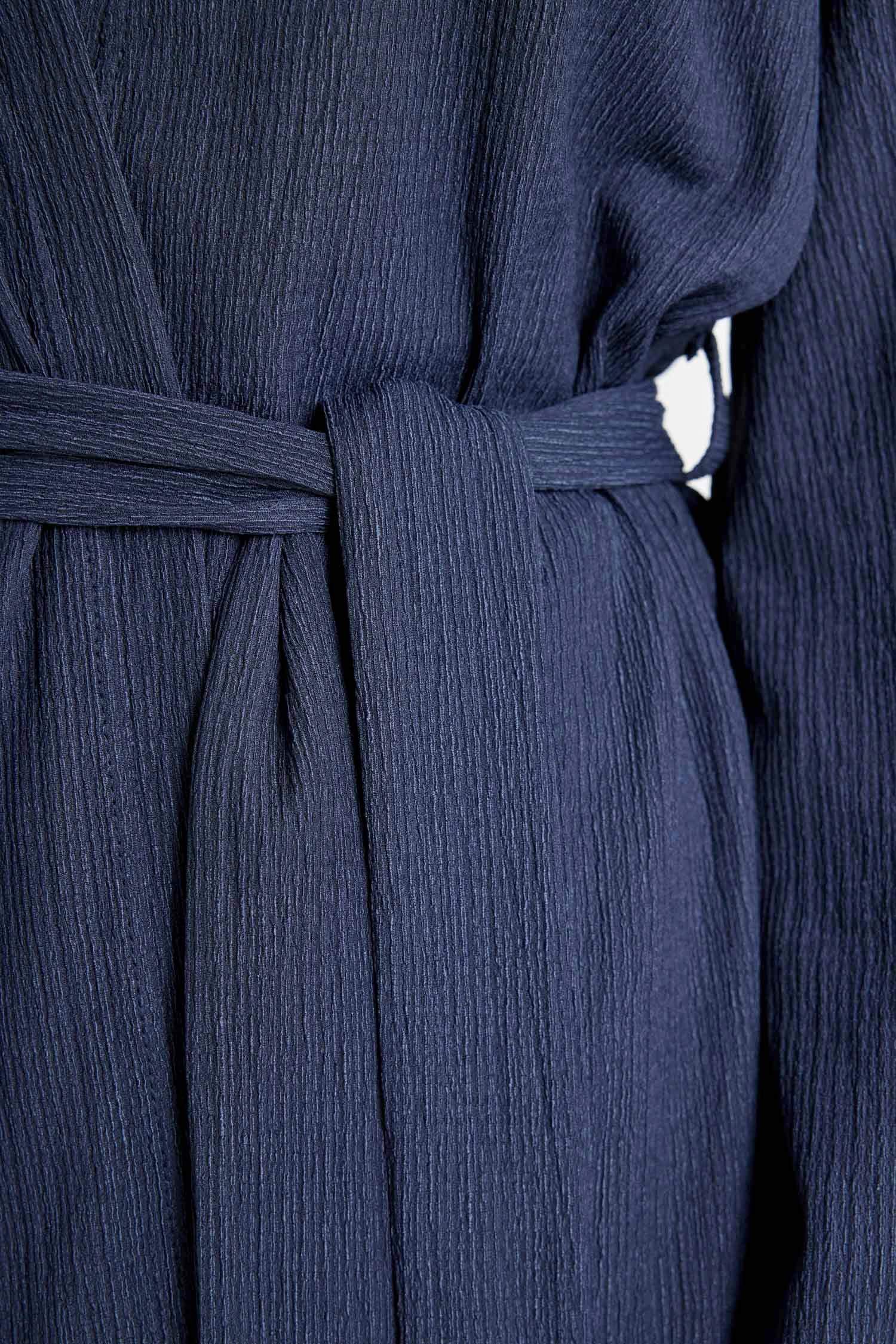 Relax Fit Shawl Collar Wrap Kimono