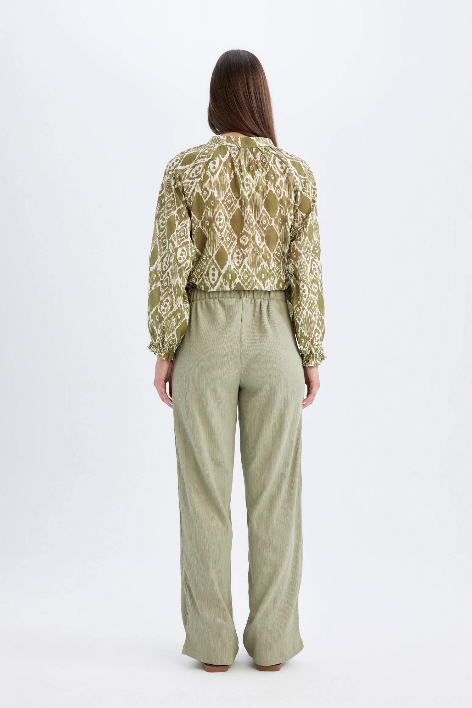 Relax Fit Wrinkled Wide Leg Trousers