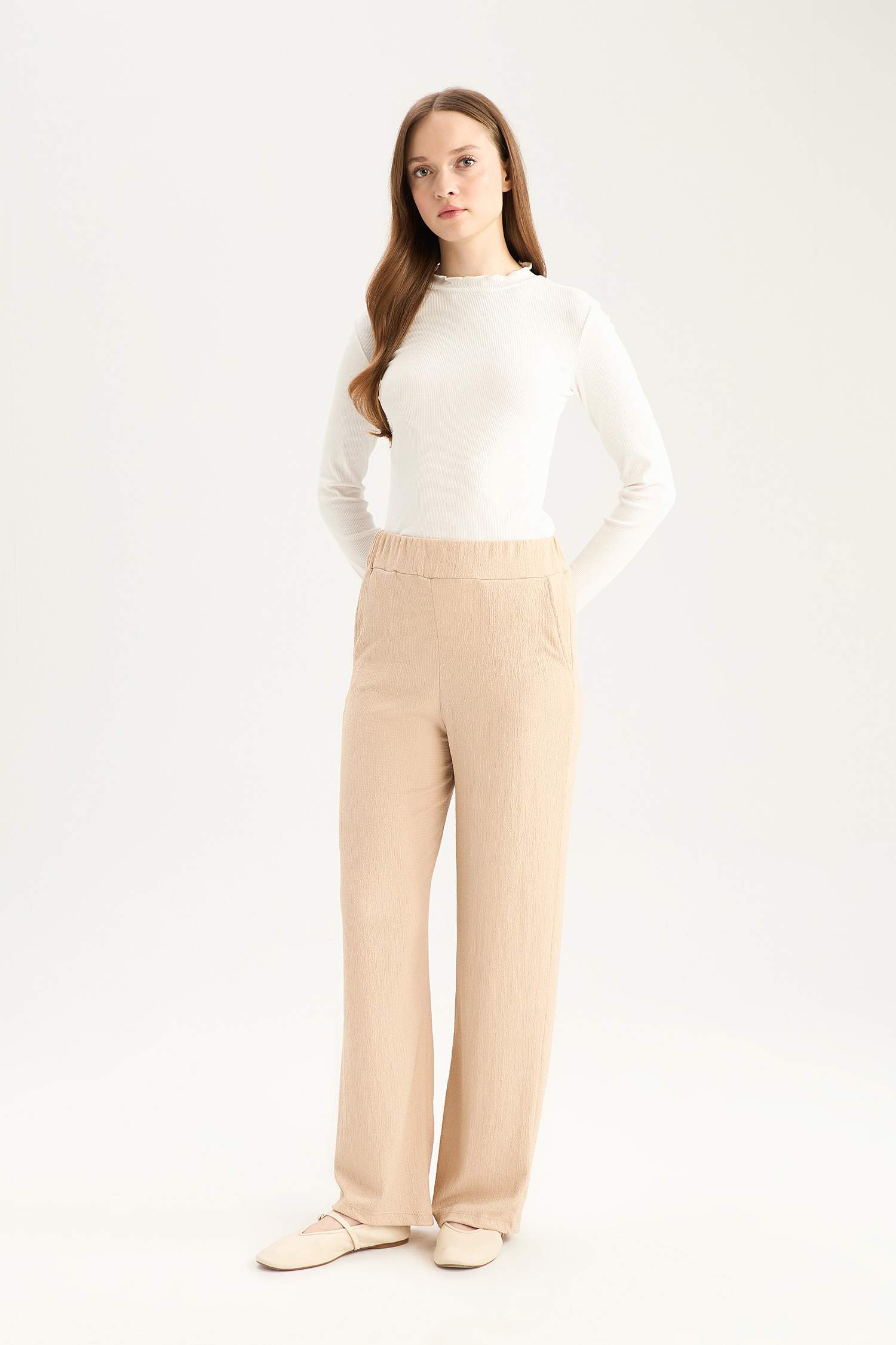 Relax Fit Beli Lastikli Basic Düz Bürümcük Pantolon